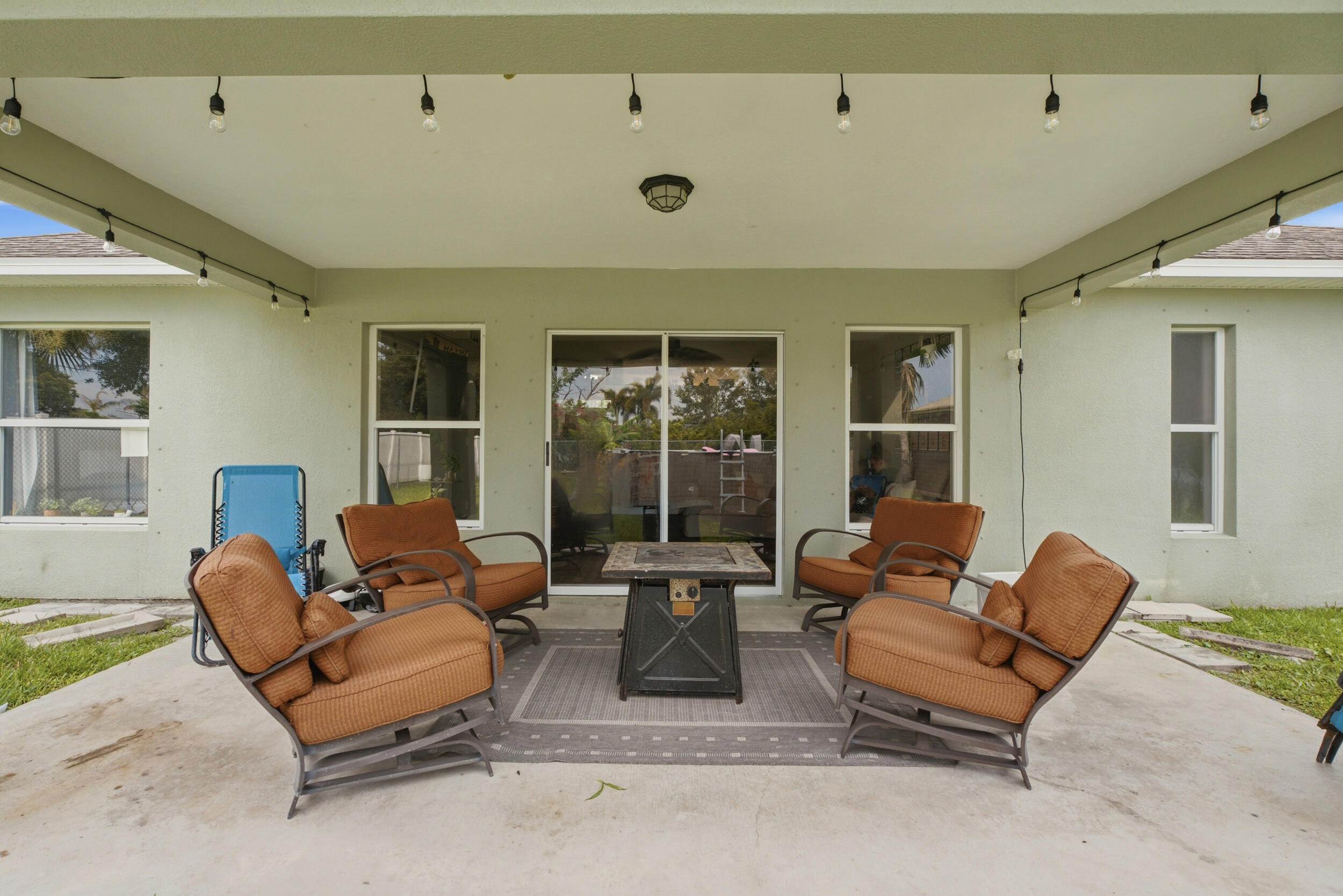 558 Sw South Quick Circle Property Photo 24