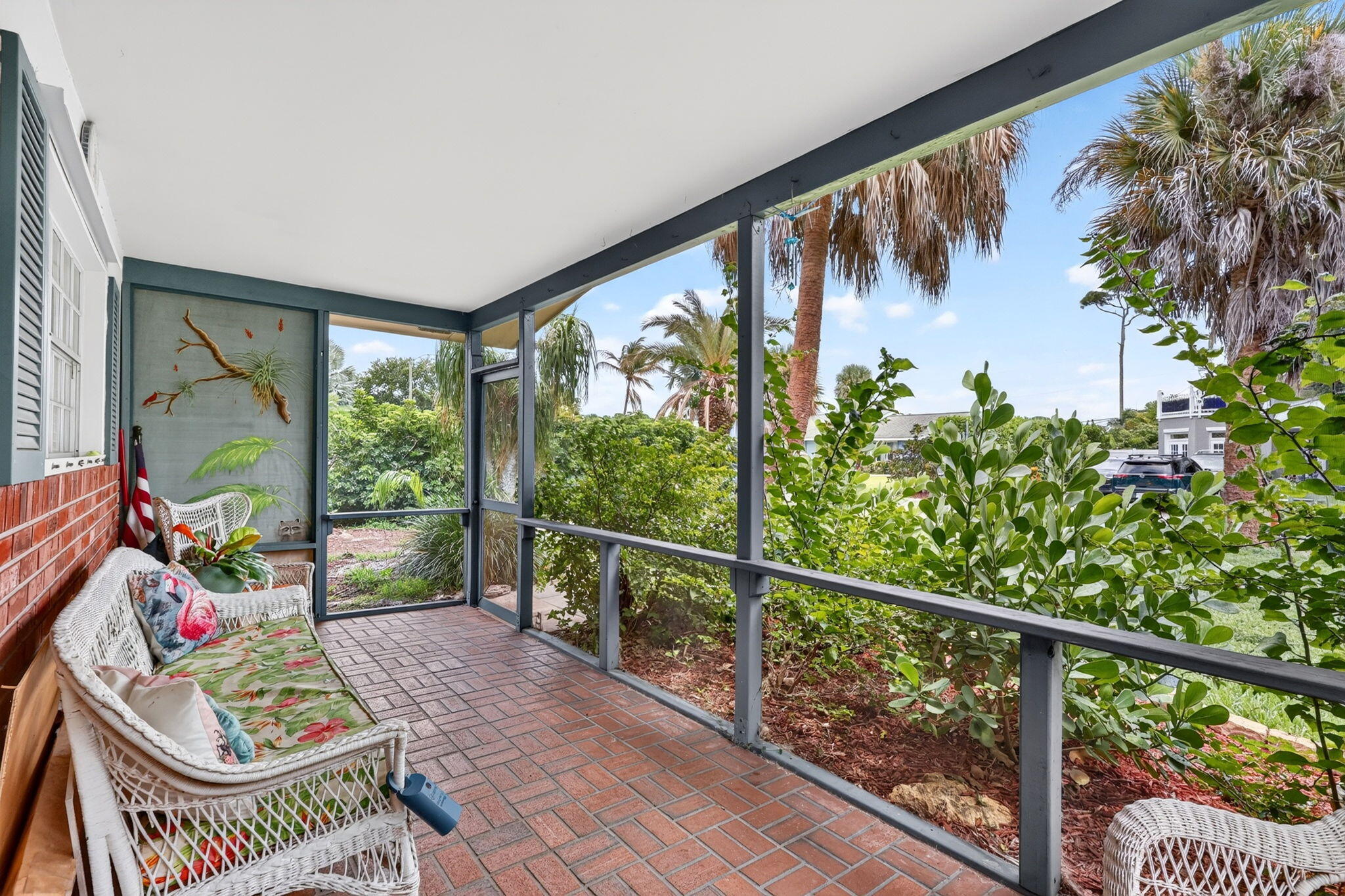 902 Se Ocean Avenue Property Photo 6