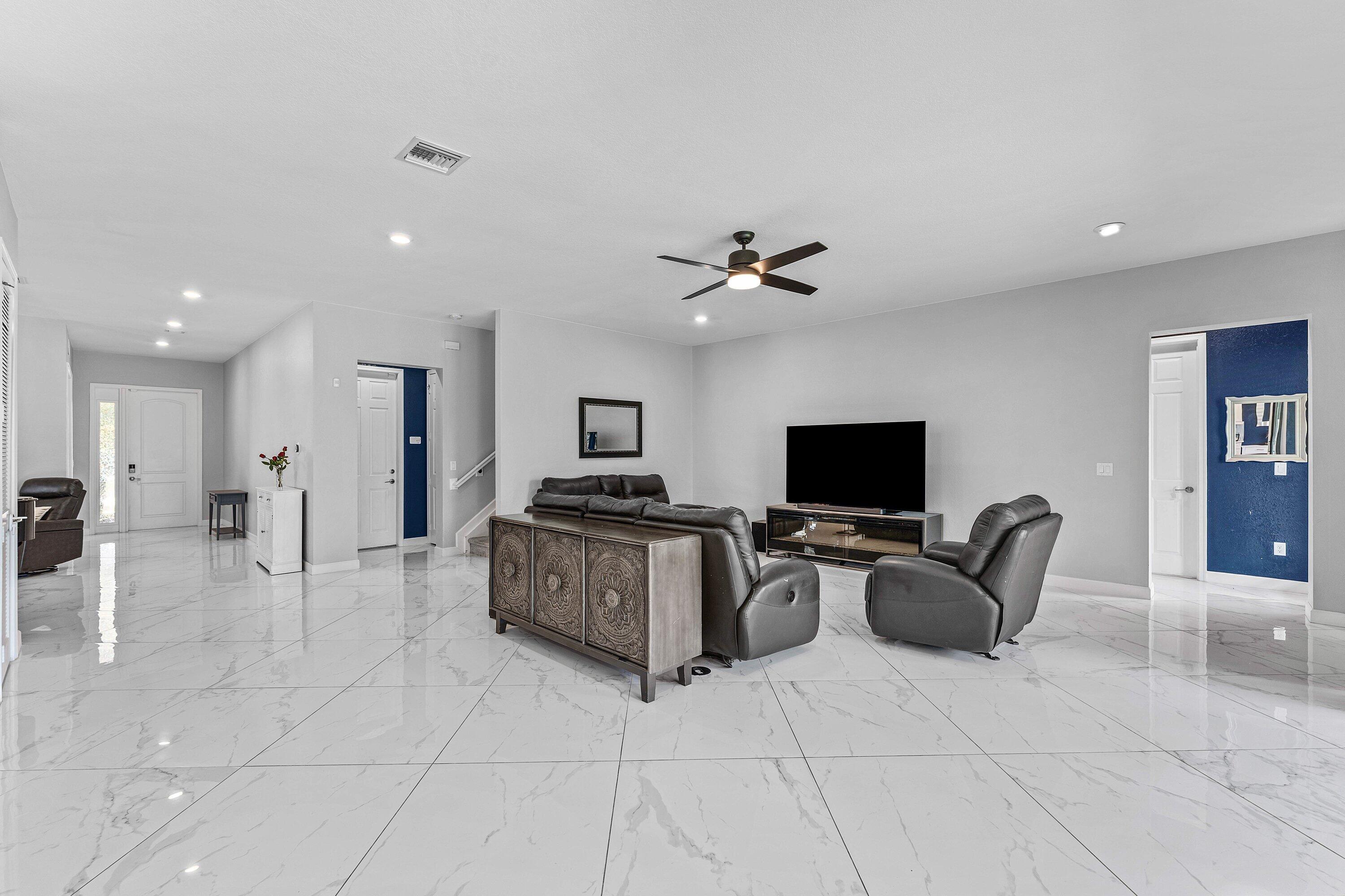 1063 Ember Ridge Run Property Photo 16