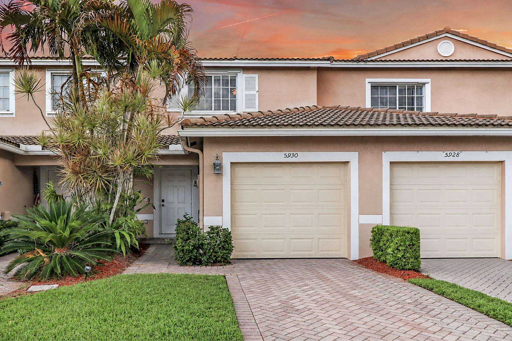 5930 Royal Way Property Photo 1