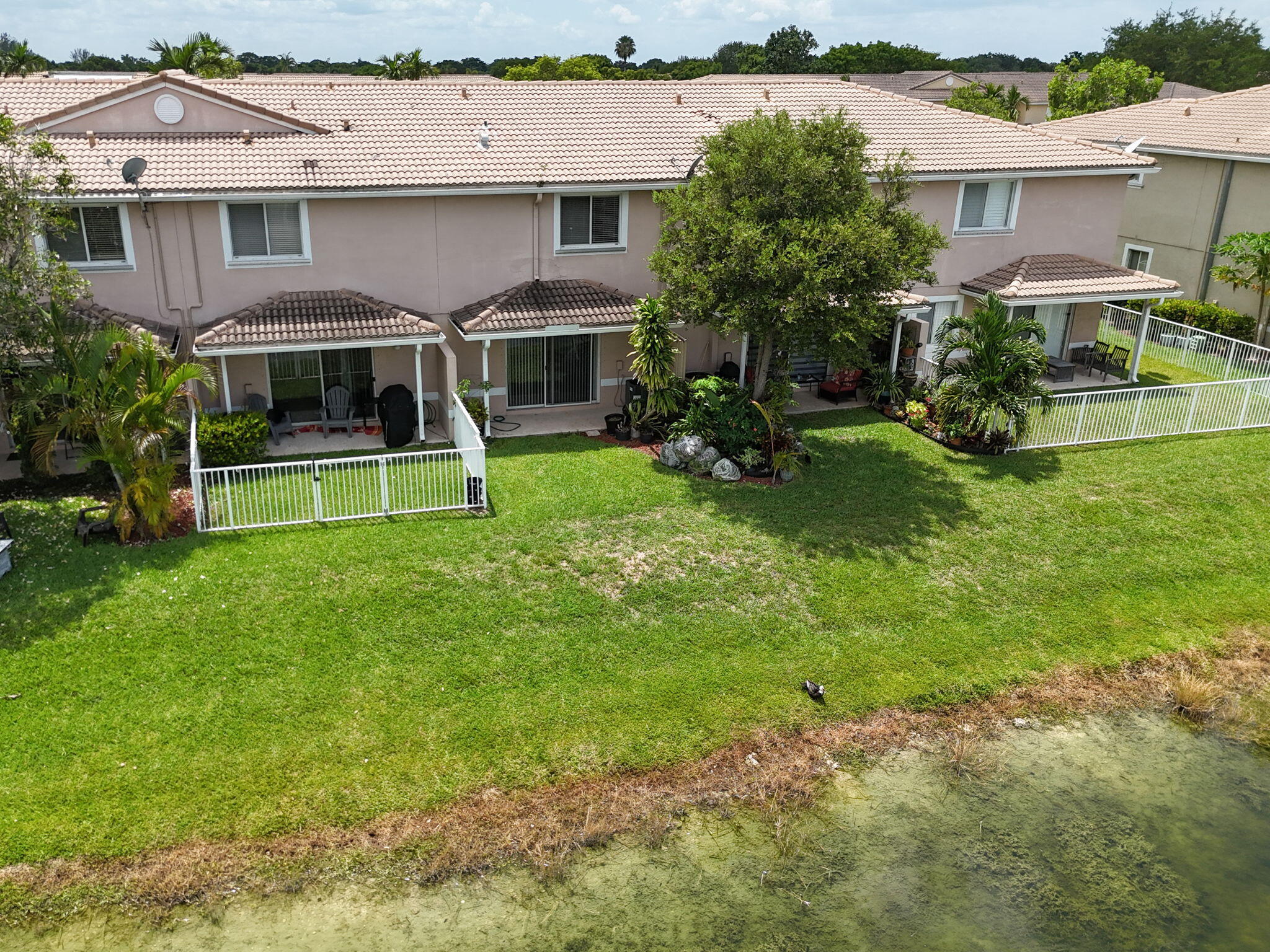 5930 Royal Way Property Photo 4