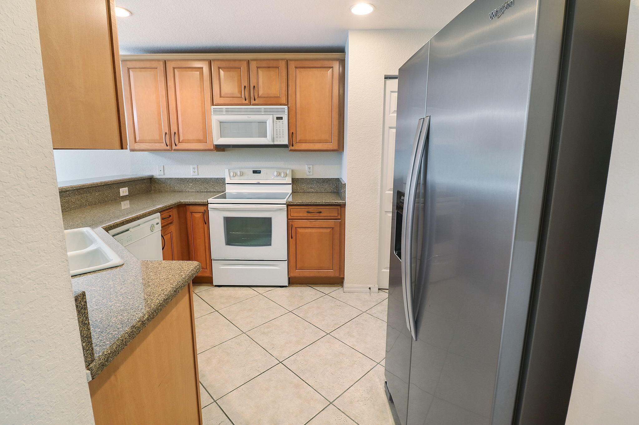 5930 Royal Way Property Photo 6