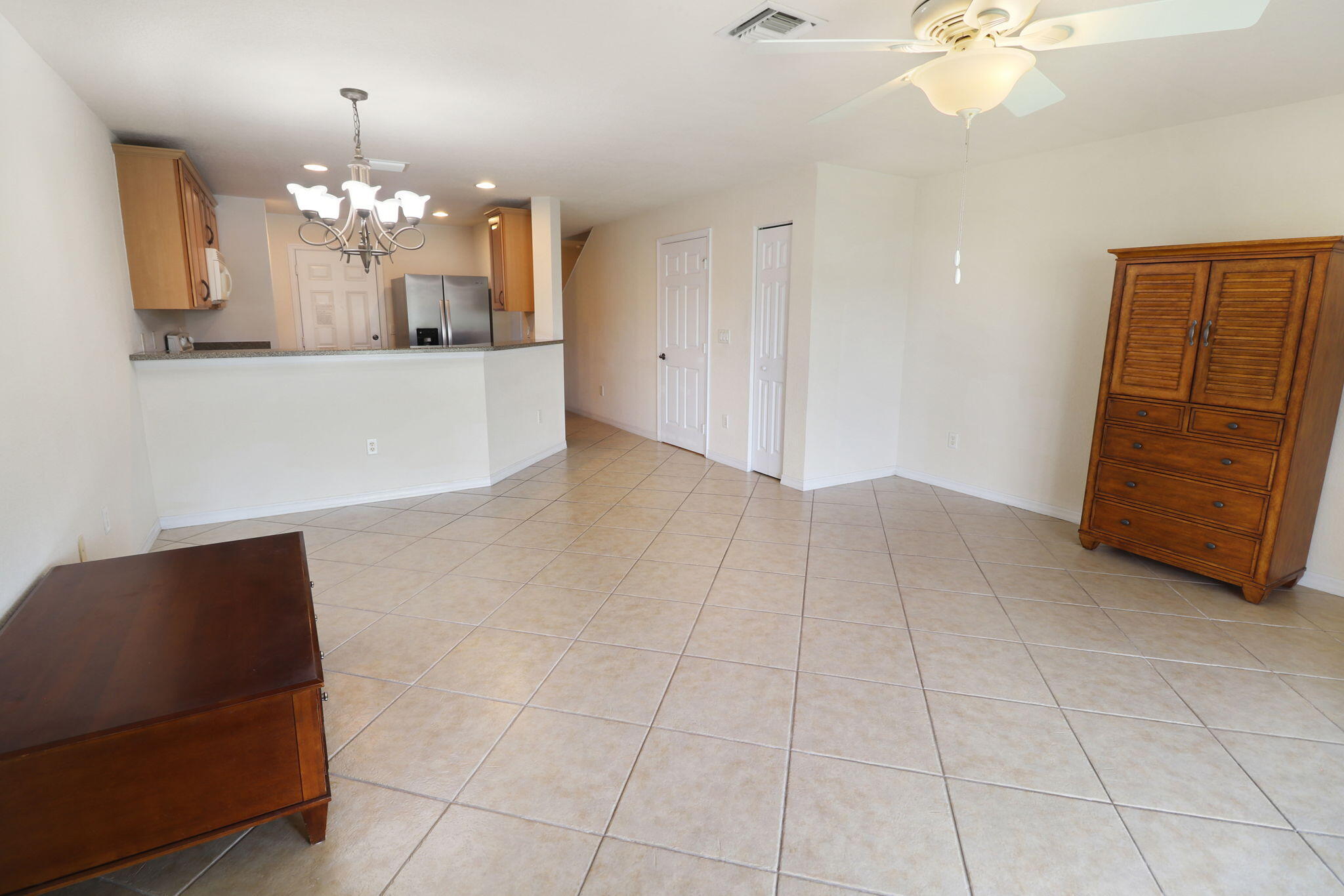 5930 Royal Way Property Photo 8
