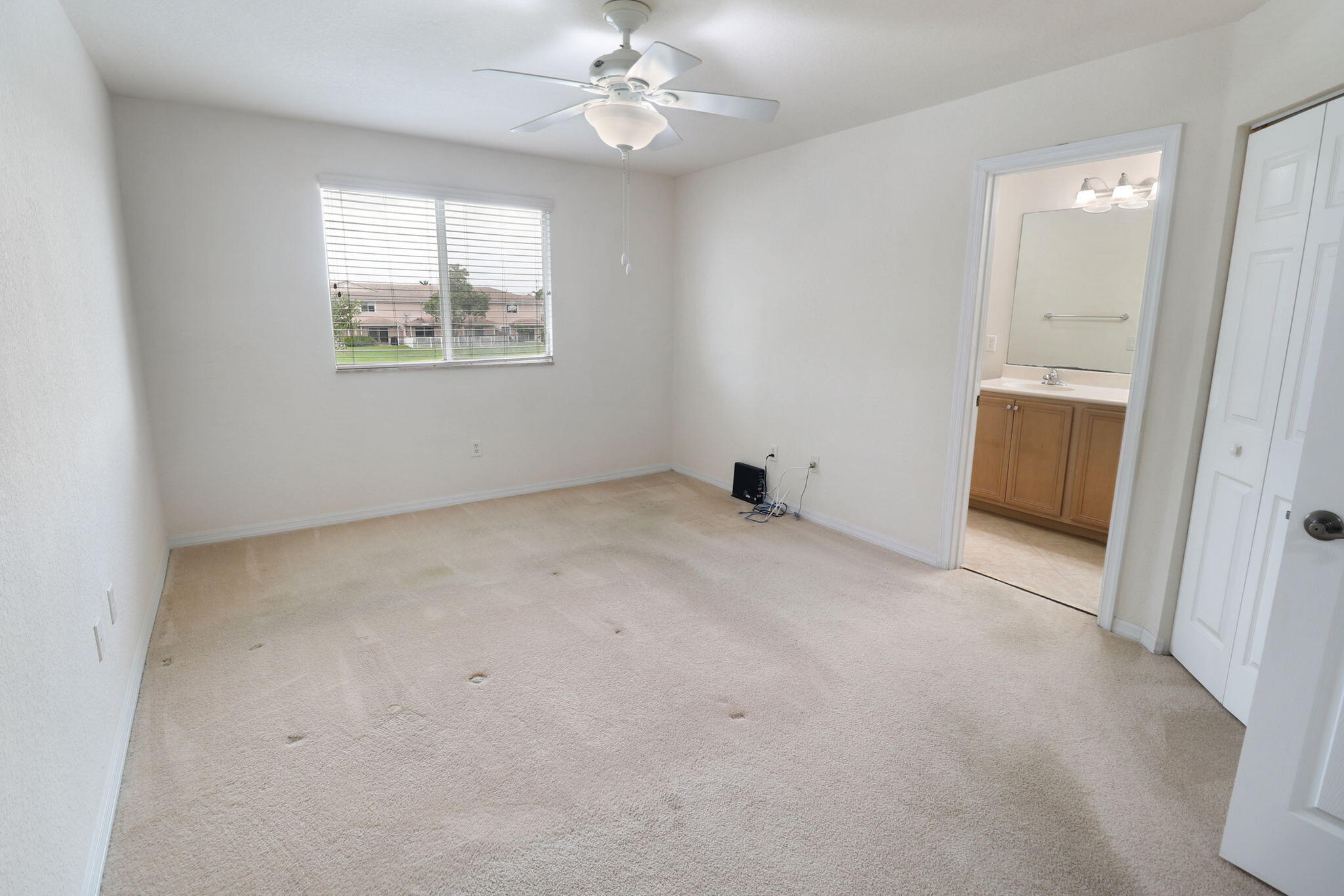 5930 Royal Way Property Photo 16
