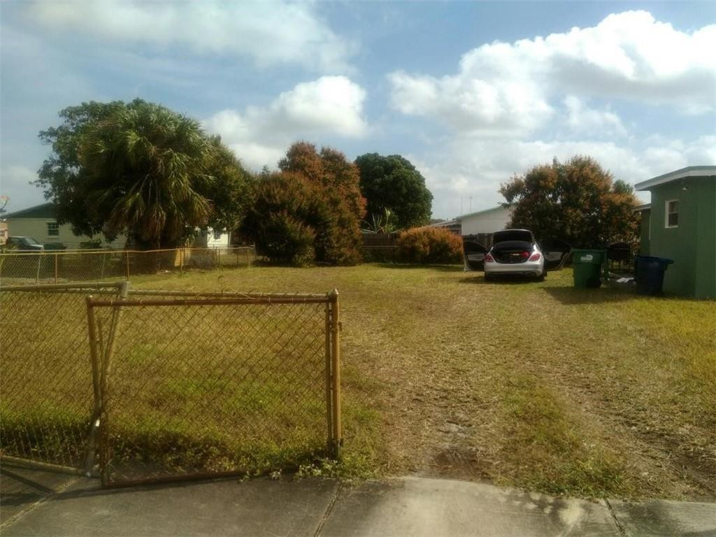 2951 Nw 208th Terrace Property Photo 4