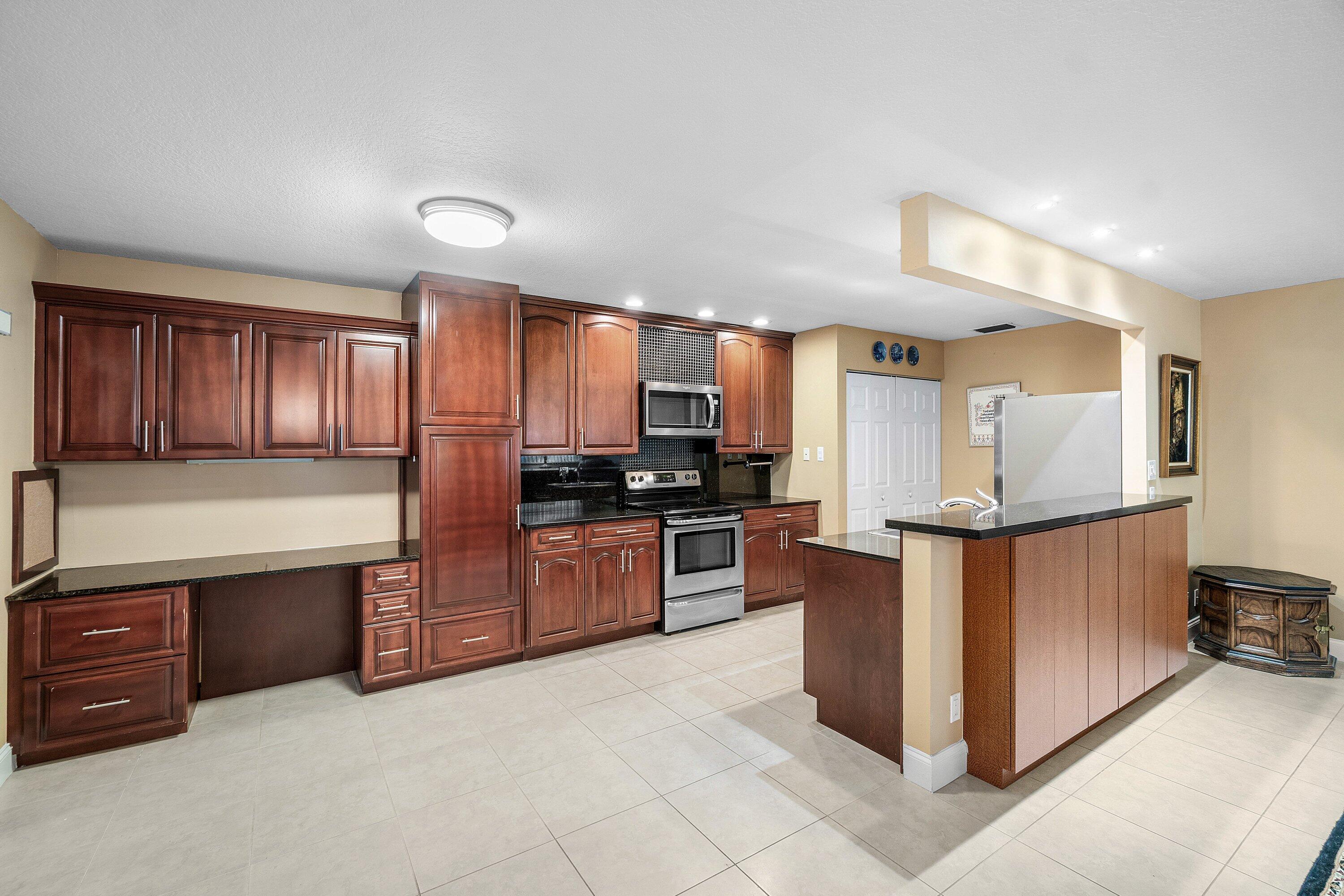14595 Lucy Drive Property Photo 4