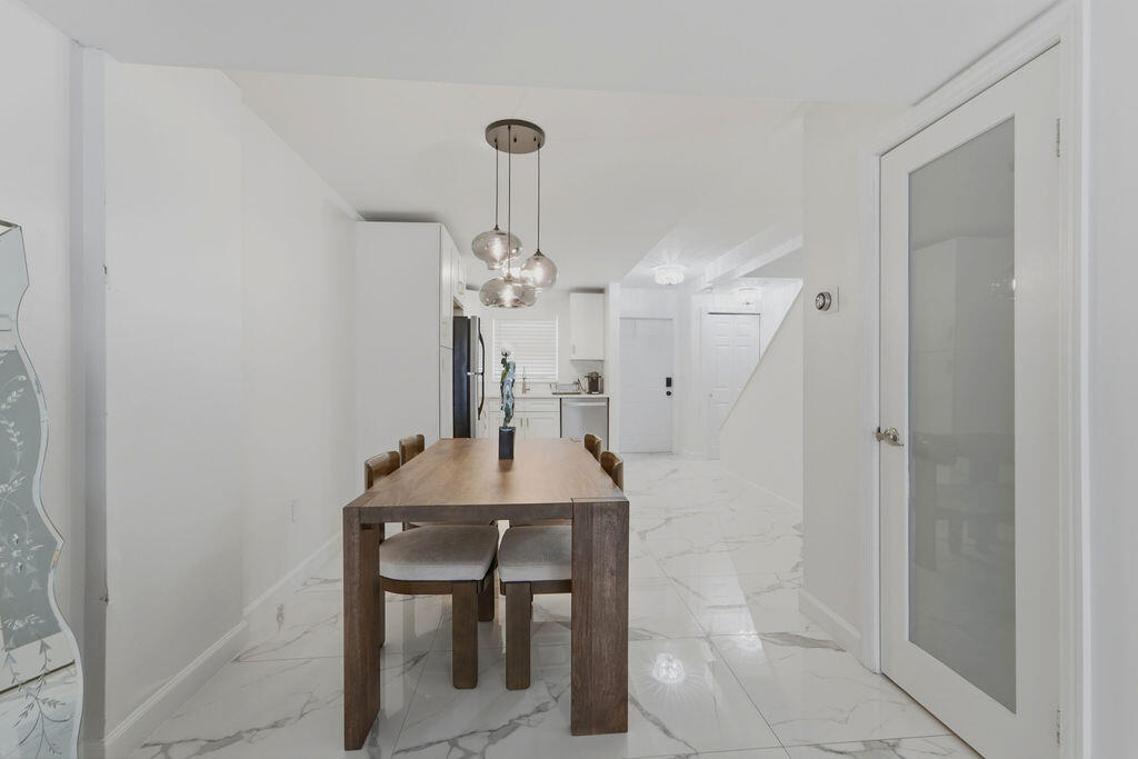 809 W Oakland Park Boulevard K2 Property Photo 6