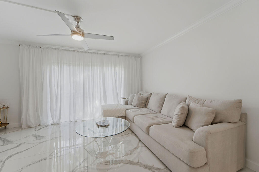 809 W Oakland Park Boulevard K2 Property Photo 7