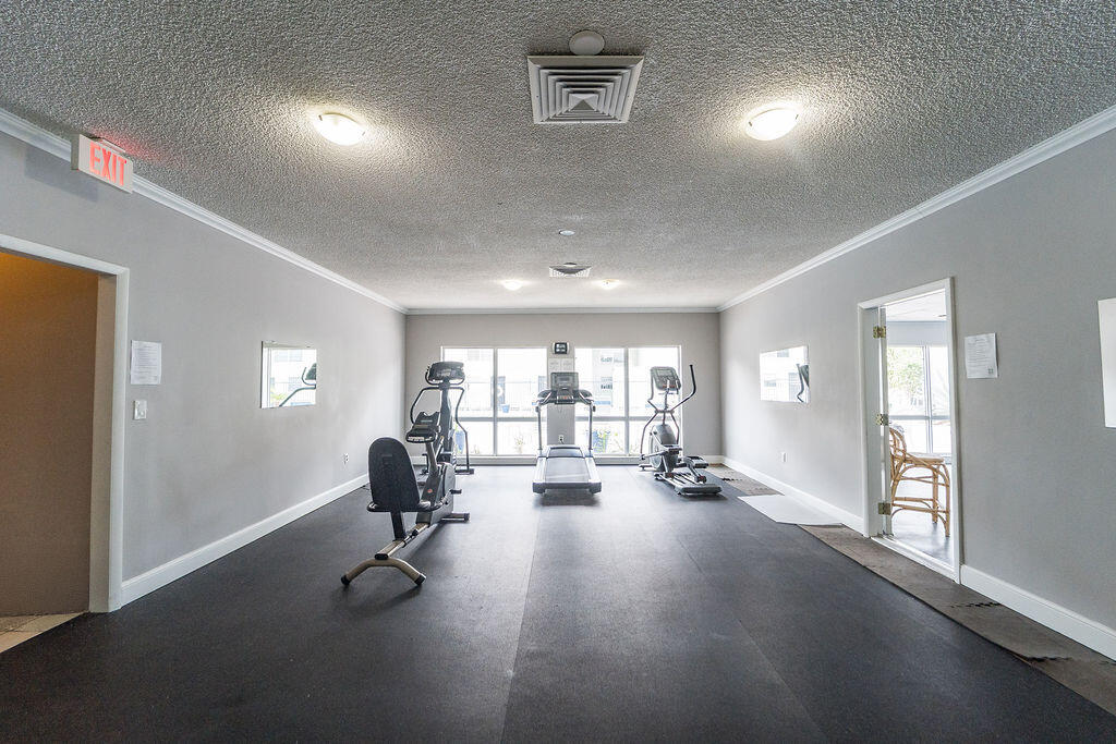 809 W Oakland Park Boulevard K2 Property Photo 43