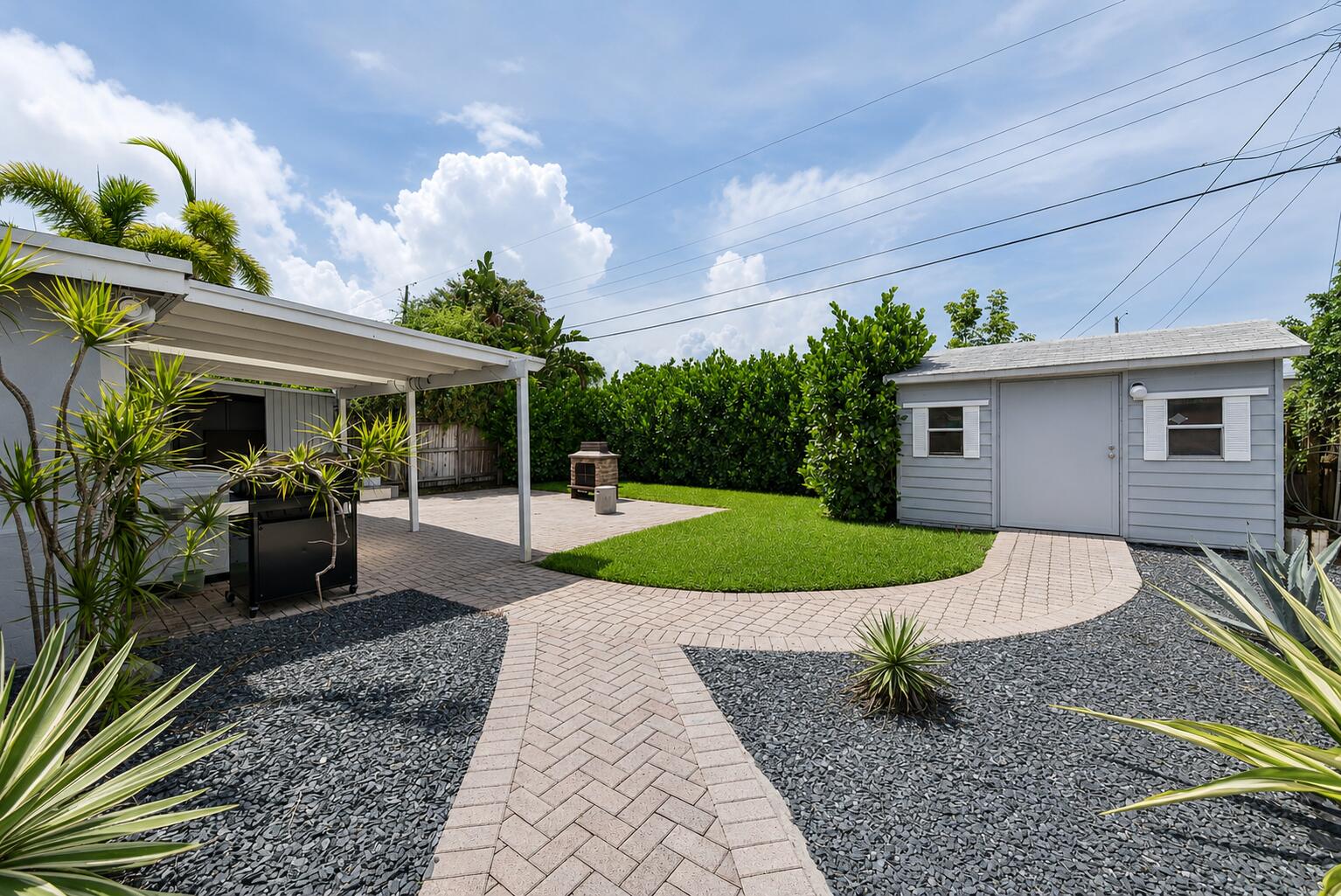 121 Ne 55th Street Property Photo 13