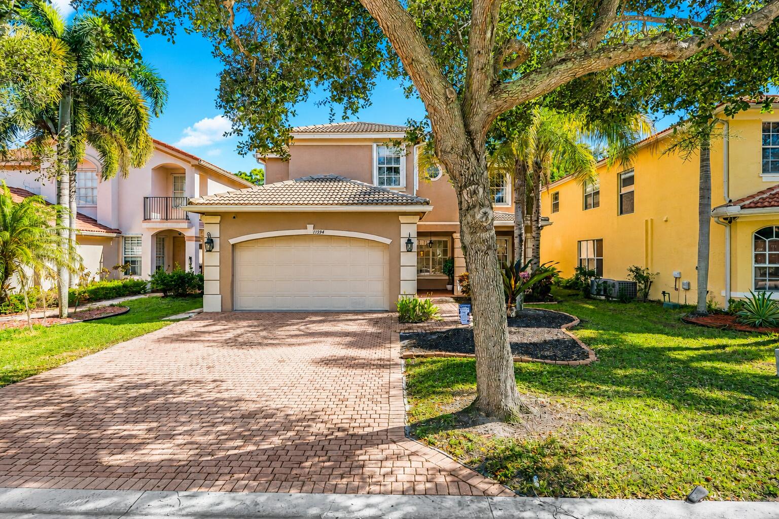 11394 Millpond Greens Drive Property Photo 1