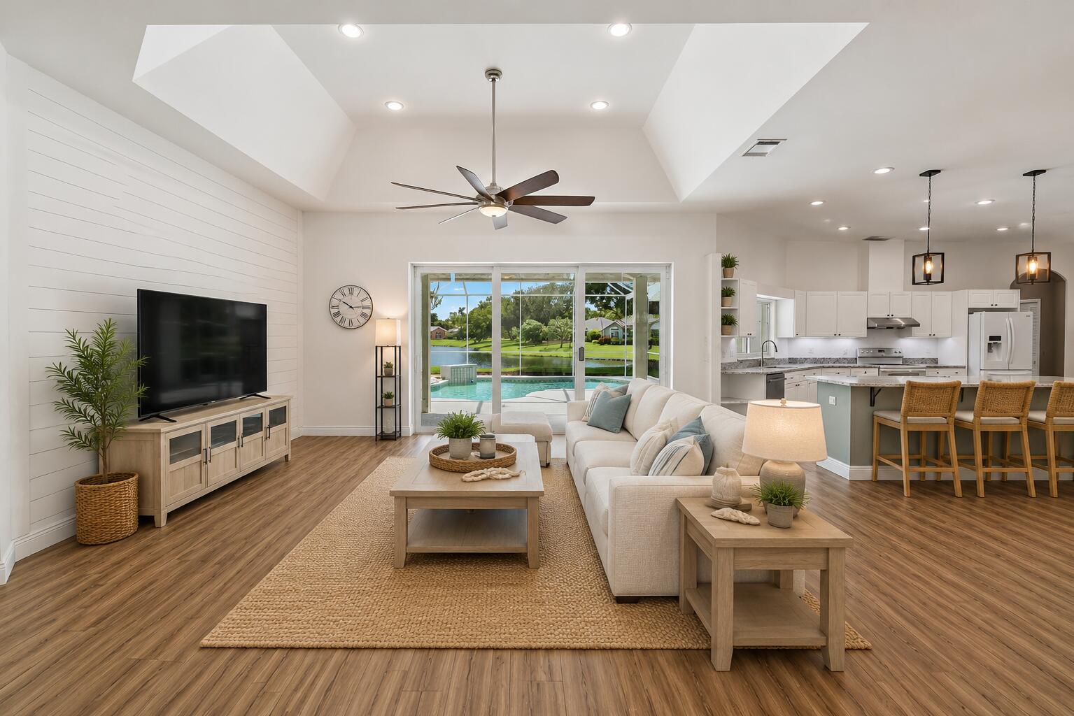 2108 Sw Oakwater Point Property Photo 11