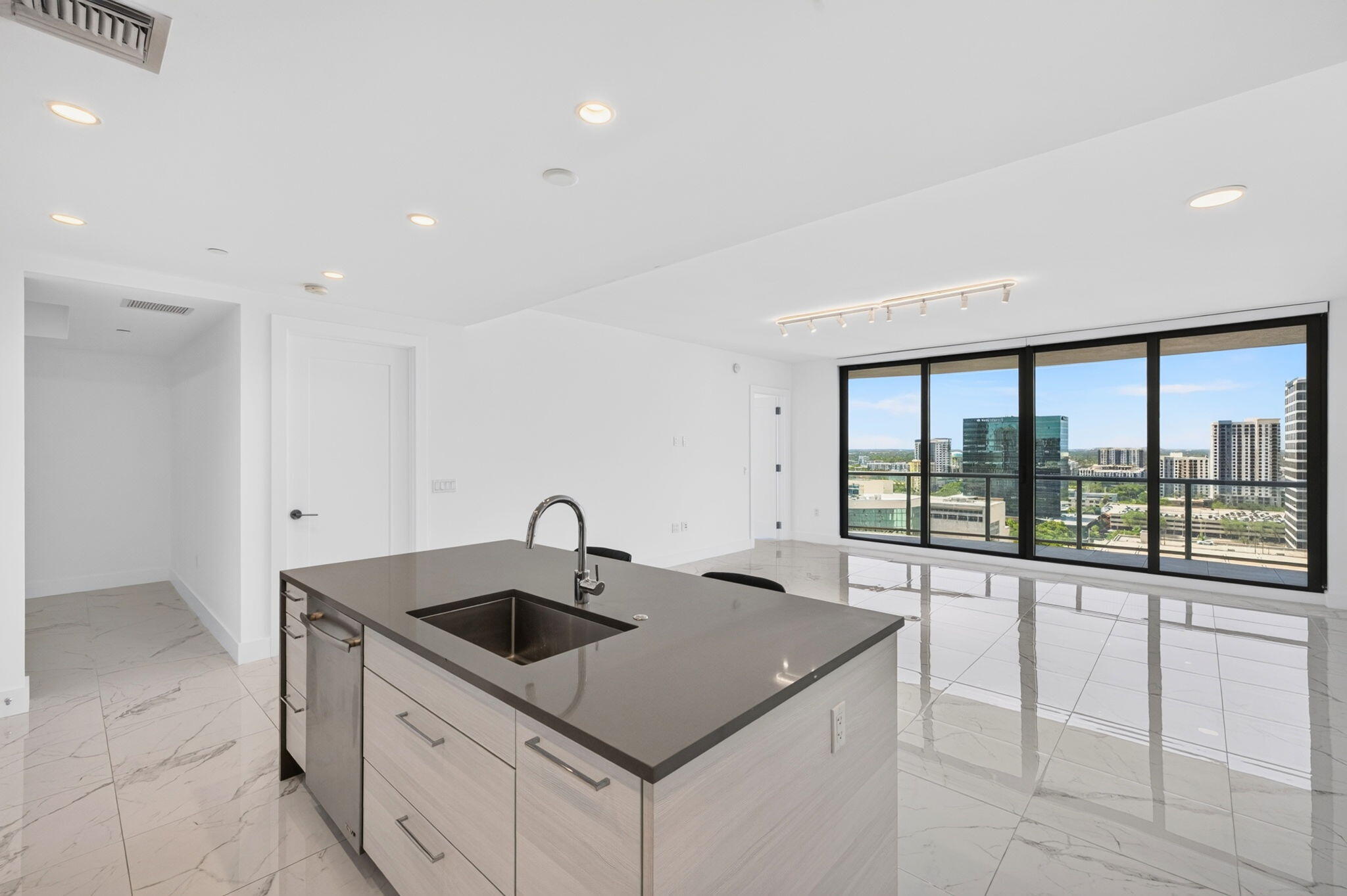 100 E Las Olas Boulevard 1902 Property Photo 6