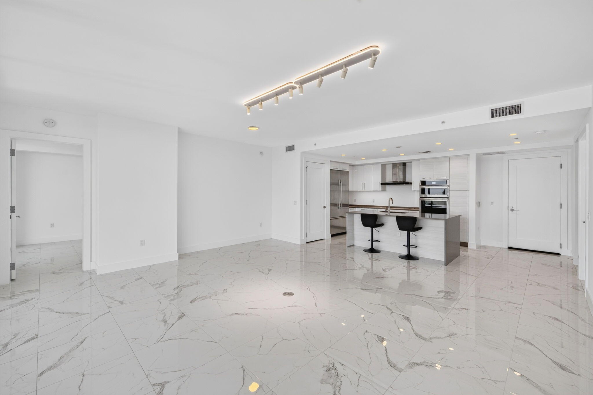 100 E Las Olas Boulevard 1902 Property Photo 11