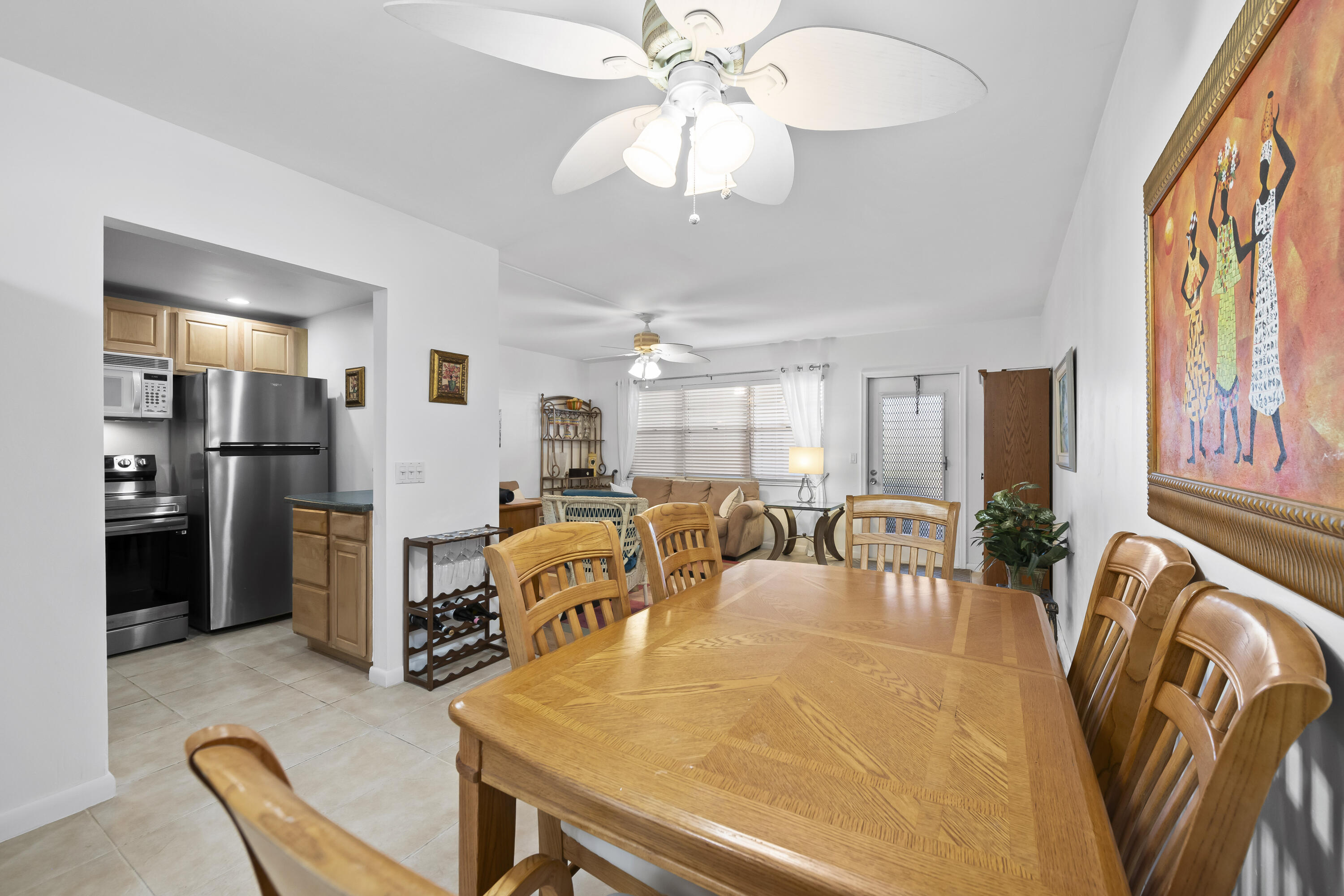 1111 Cambridge E Property Photo 16