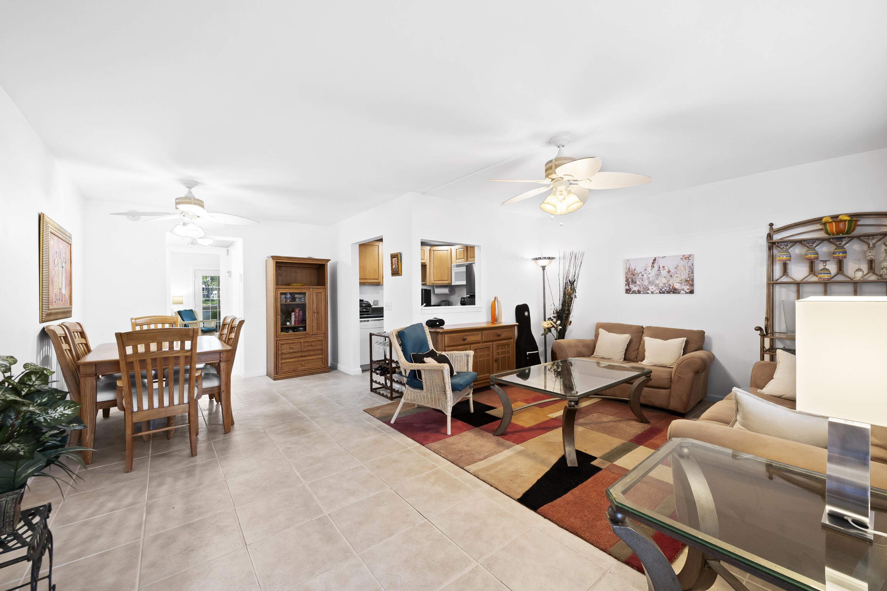 1111 Cambridge E Property Photo 19