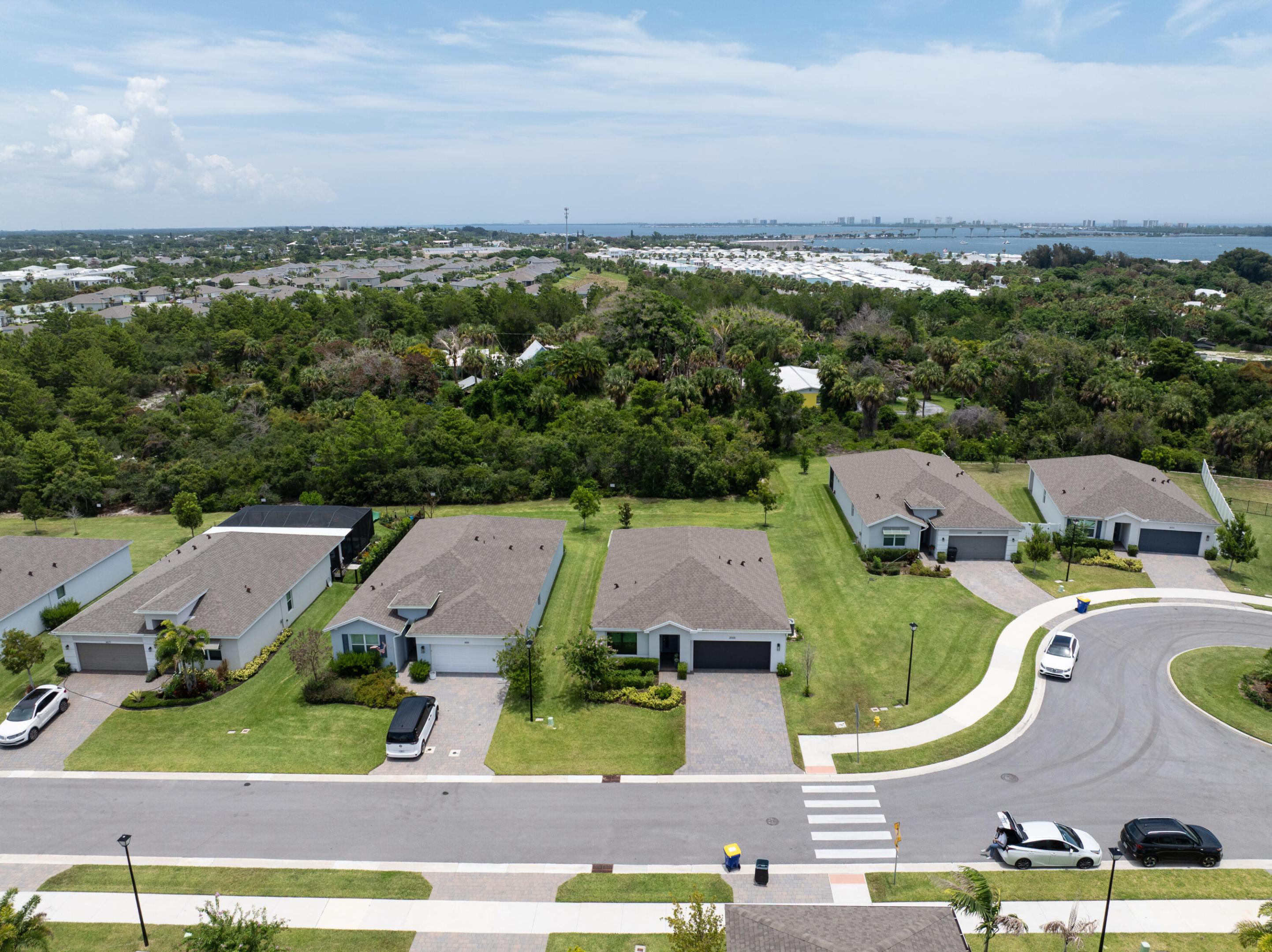 2005 Ne Ocean Dunes Drive Property Photo 33
