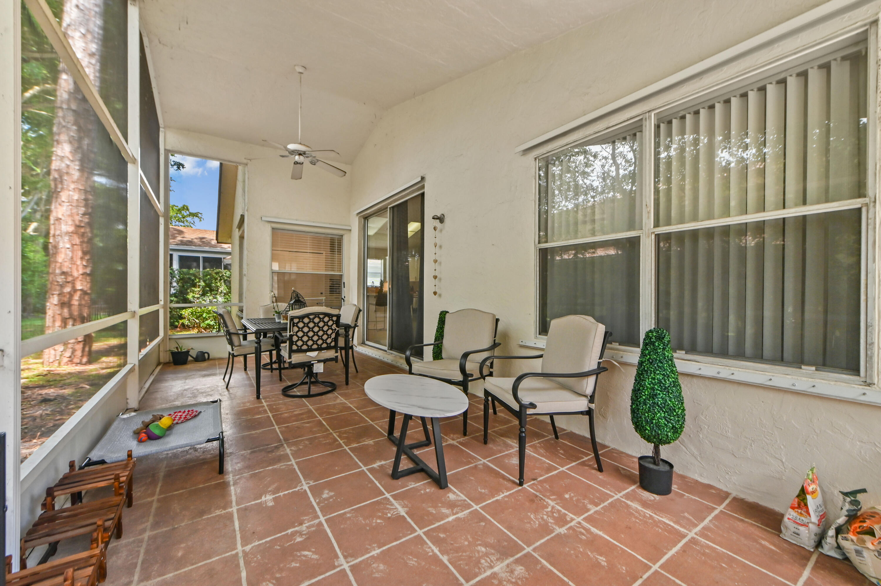 320 Hammocks Trail Property Photo 24