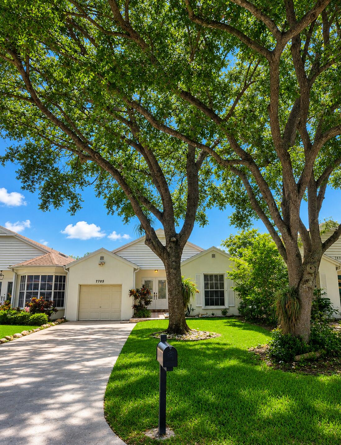 7705 Forest Green Lane Property Photo 1