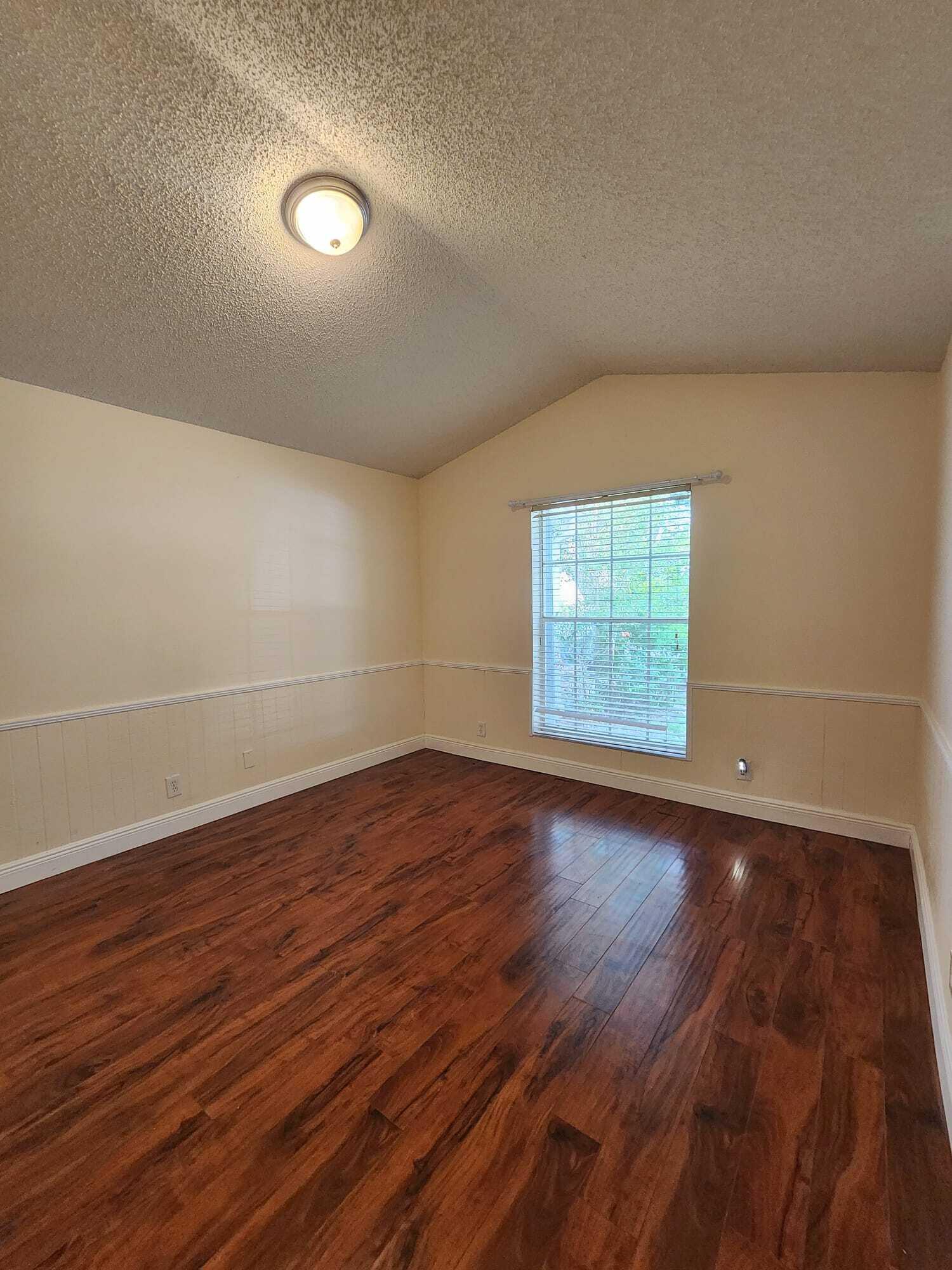7705 Forest Green Lane Property Photo 33