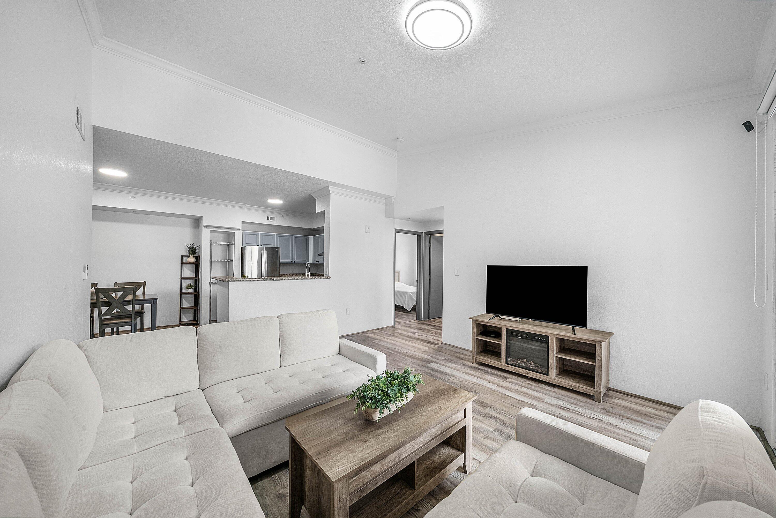 15085 Michelangelo Boulevard 207 Property Photo 1