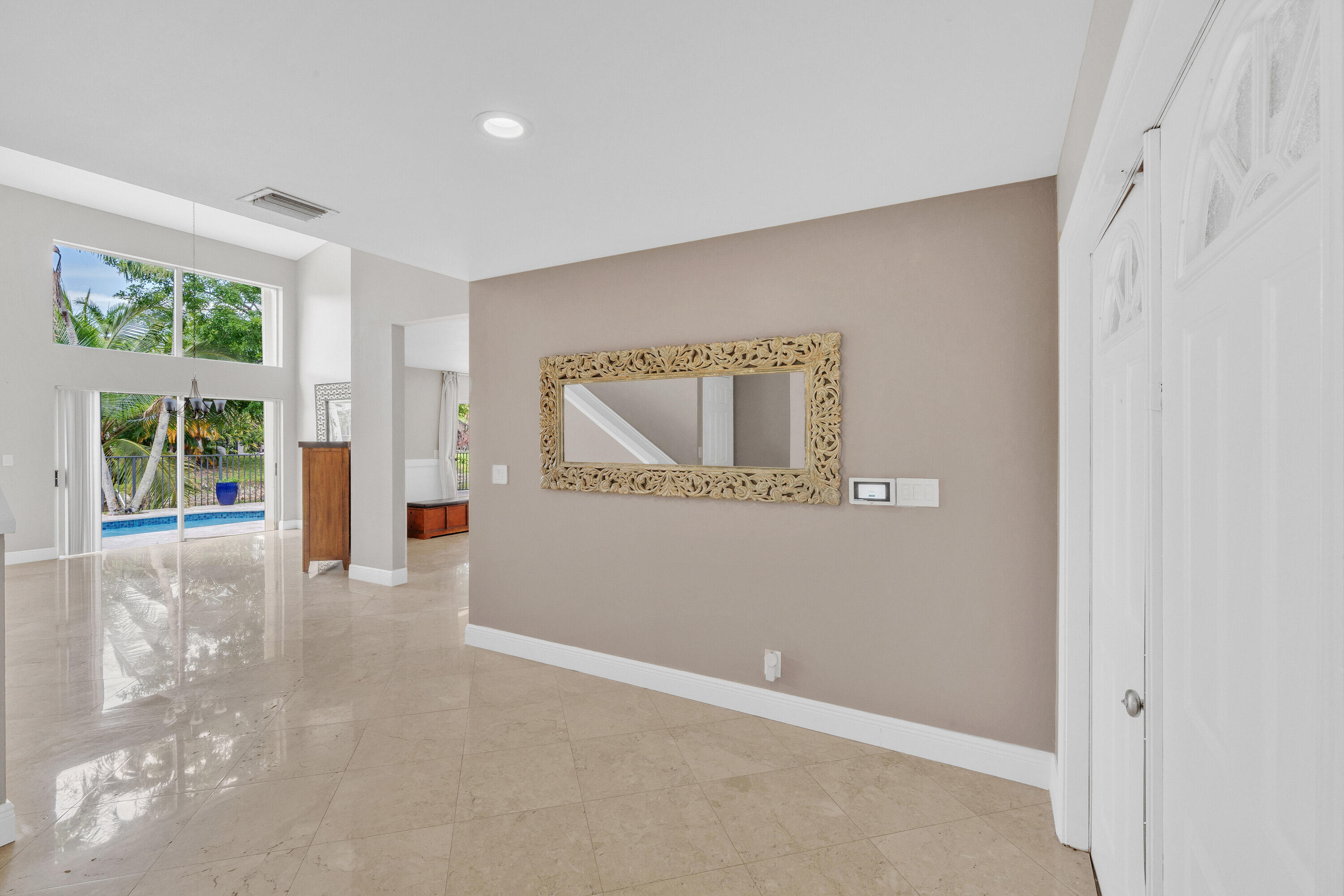 5921 Nw 59th Avenue Property Photo 6