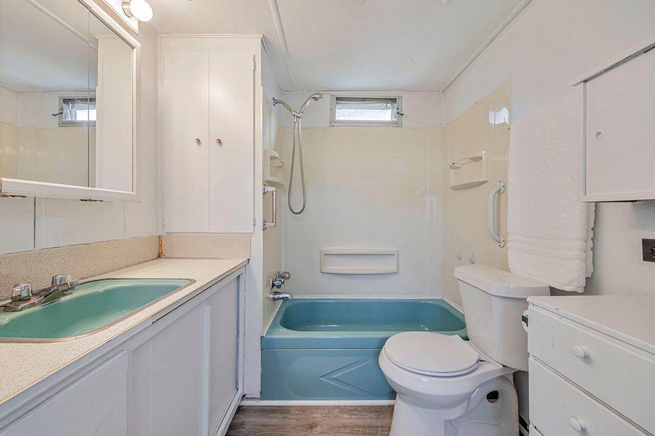 14556 Glenview Drive Property Photo 23