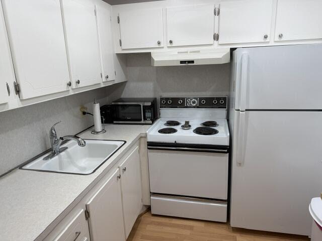 58 Tilford C Property Photo 8