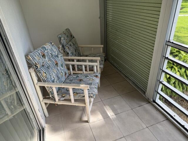 58 Tilford C Property Photo 10