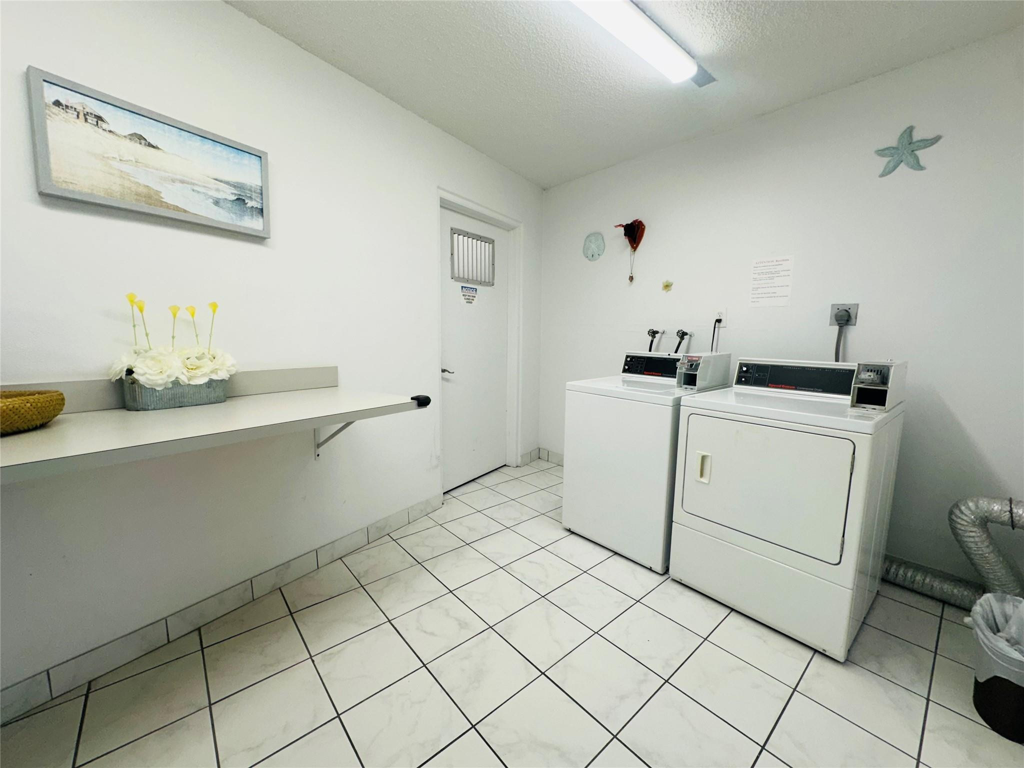 2007 Islewood D Property Photo 18