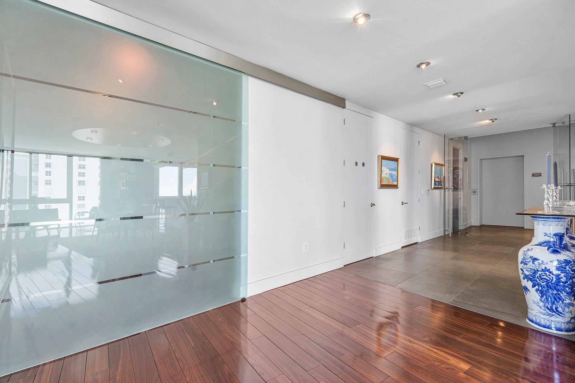 715 Bayshore Drive Ph4 Property Photo 6