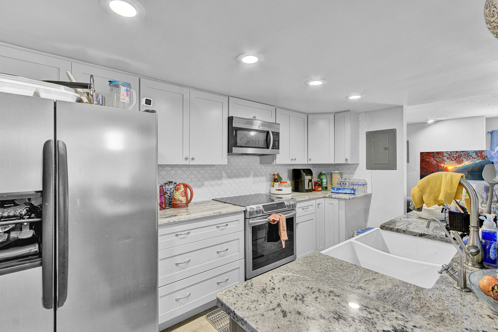 5893 Cassandra Court Property Photo 4