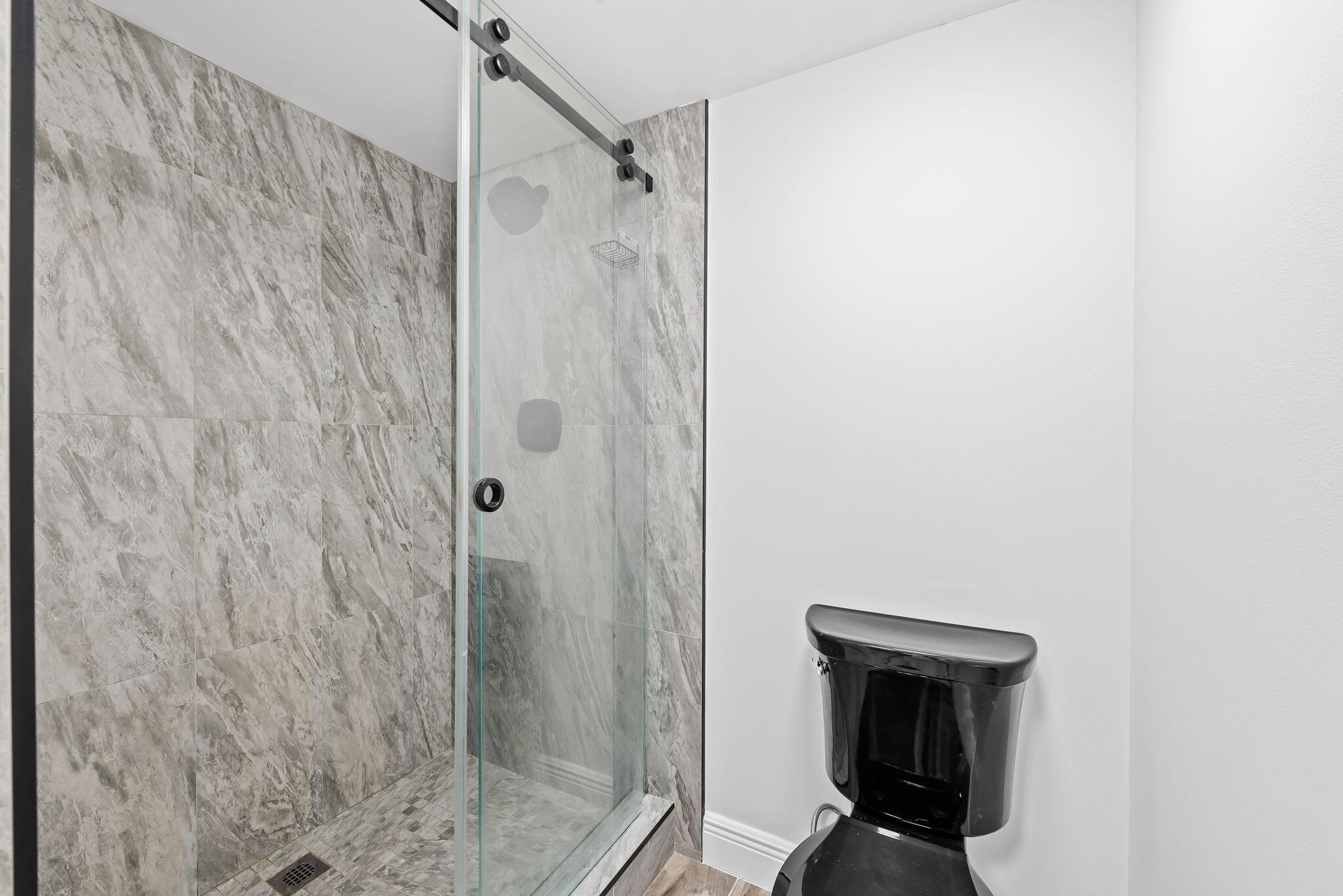 1502 Whitehall Drive 403 Property Photo 12