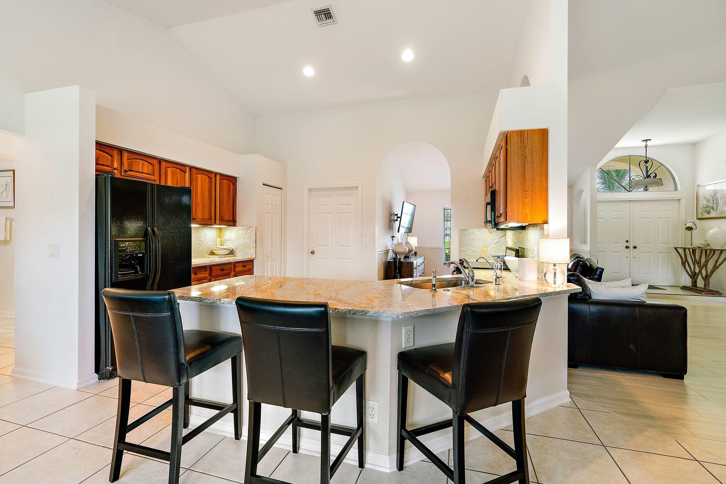 12122 78th Place N Property Photo 10