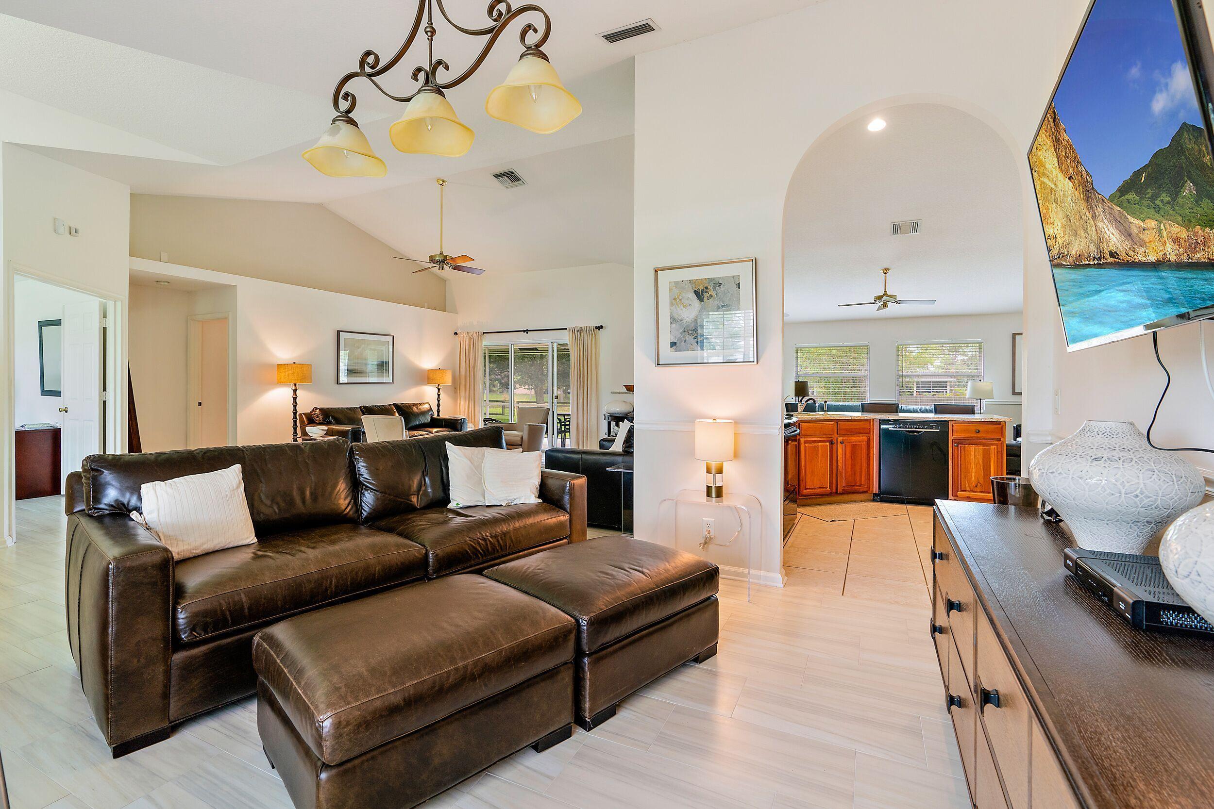 12122 78th Place N Property Photo 11