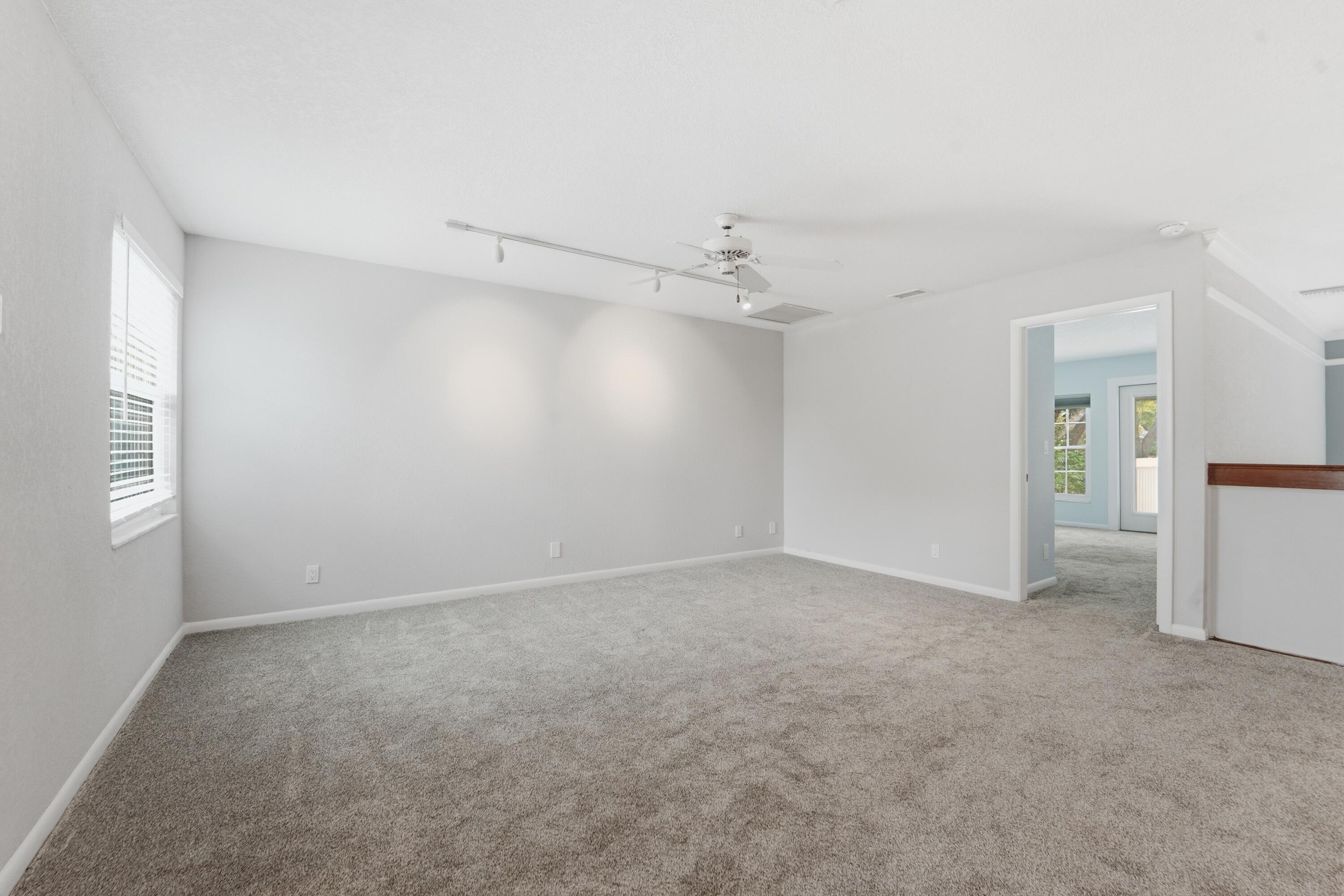 127 Ocean Dunes Circle Property Photo 12