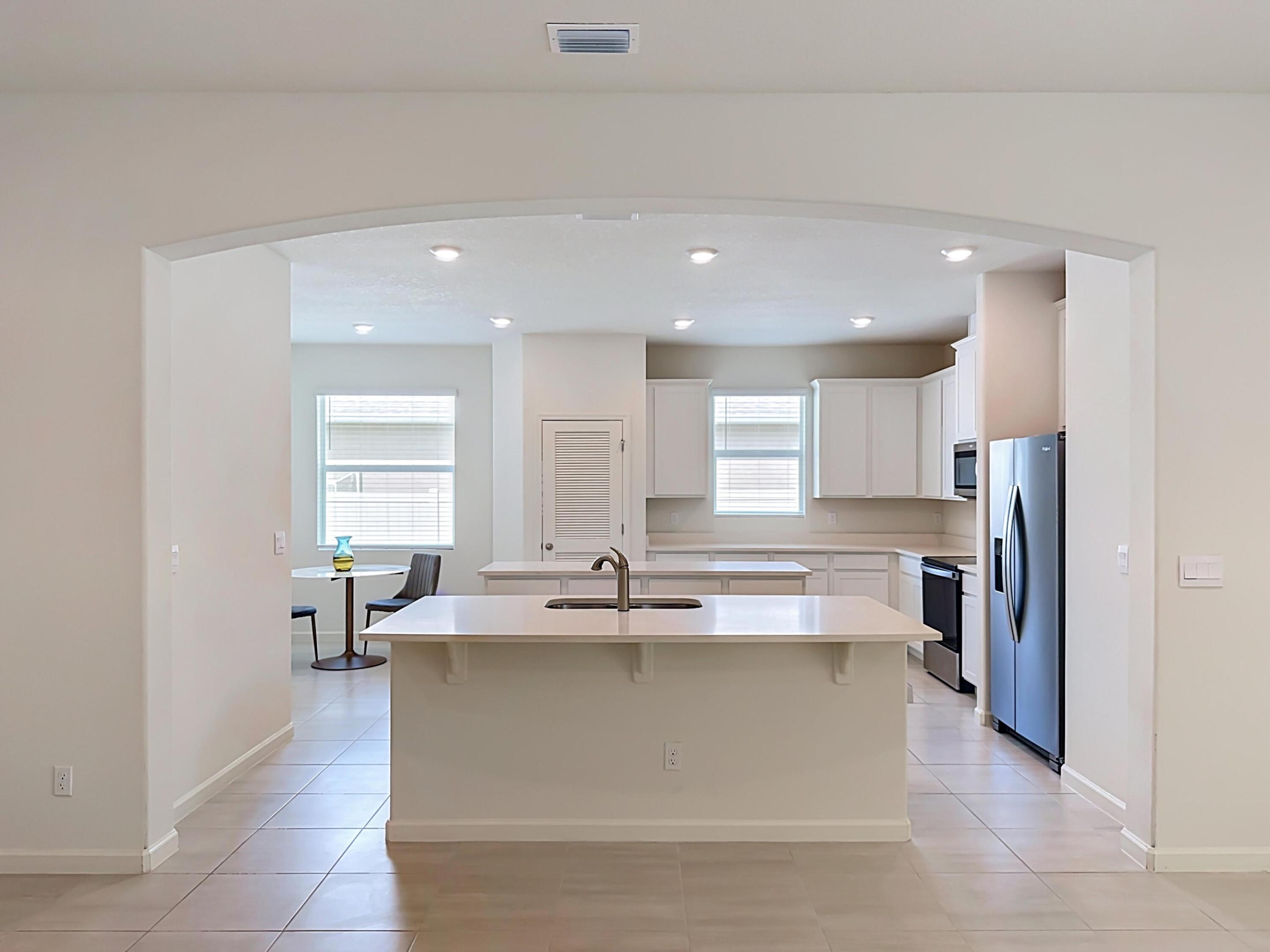 111 52nd Square Property Photo 19