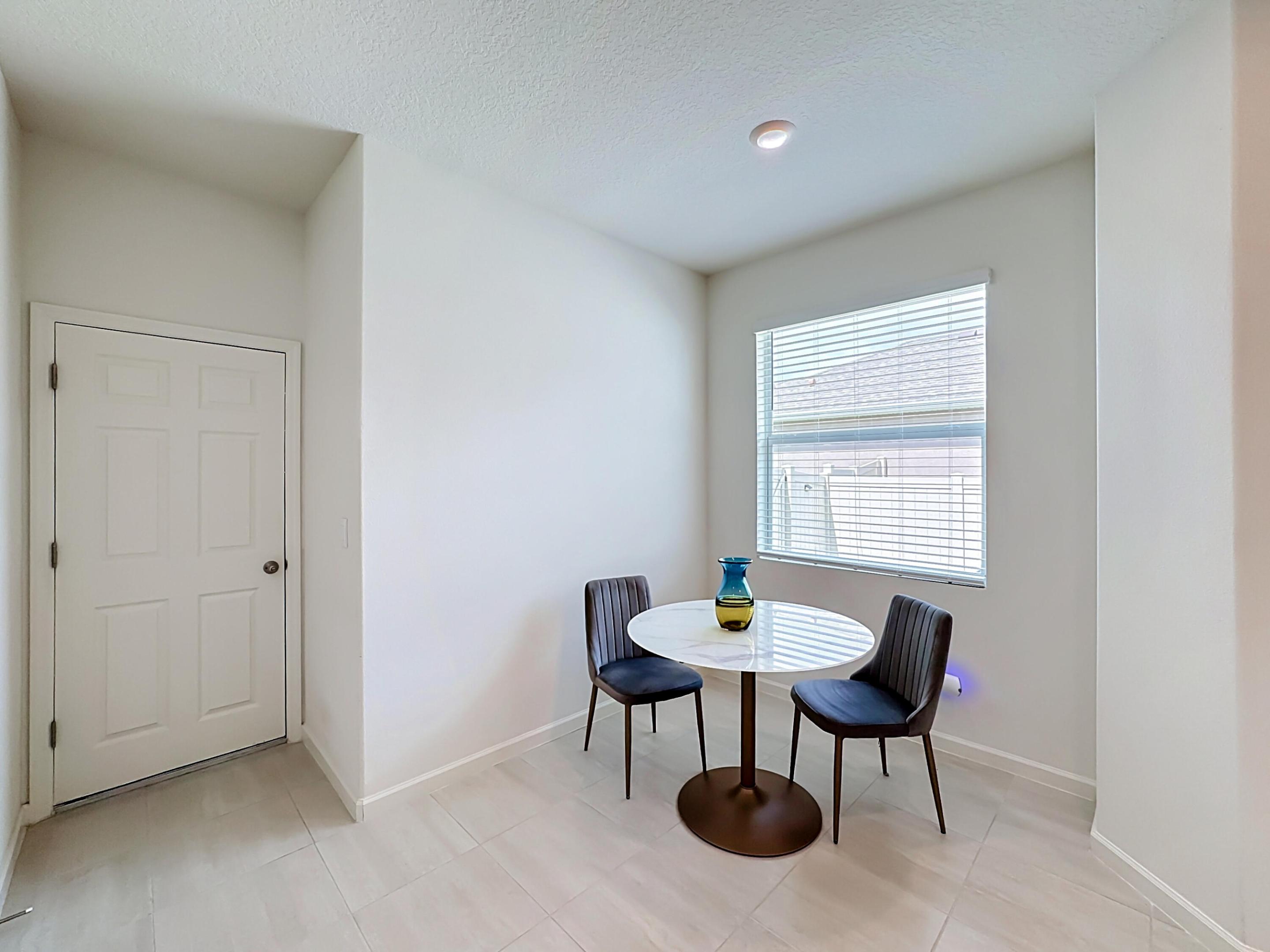 111 52nd Square Property Photo 30