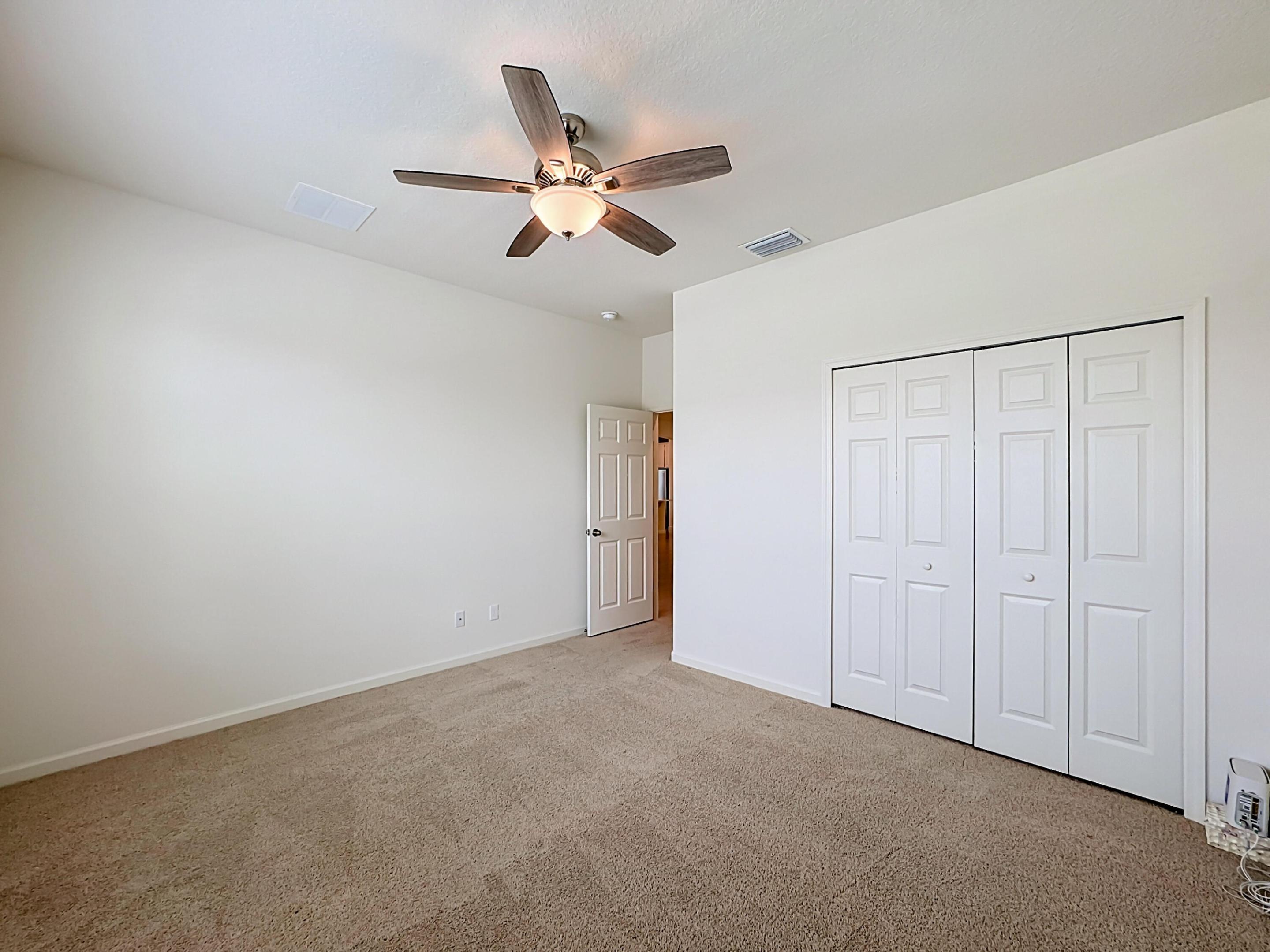 111 52nd Square Property Photo 33