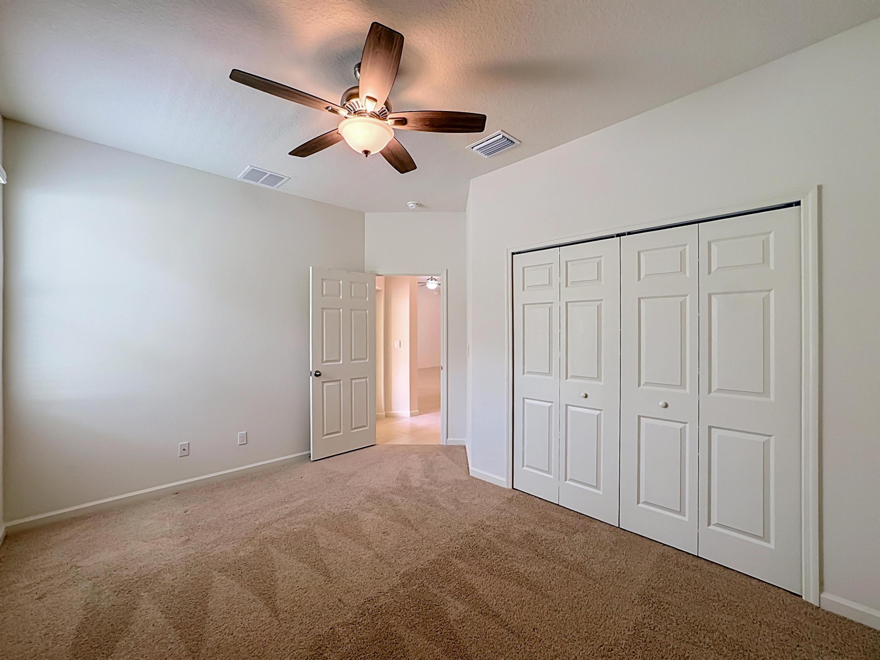 111 52nd Square Property Photo 36