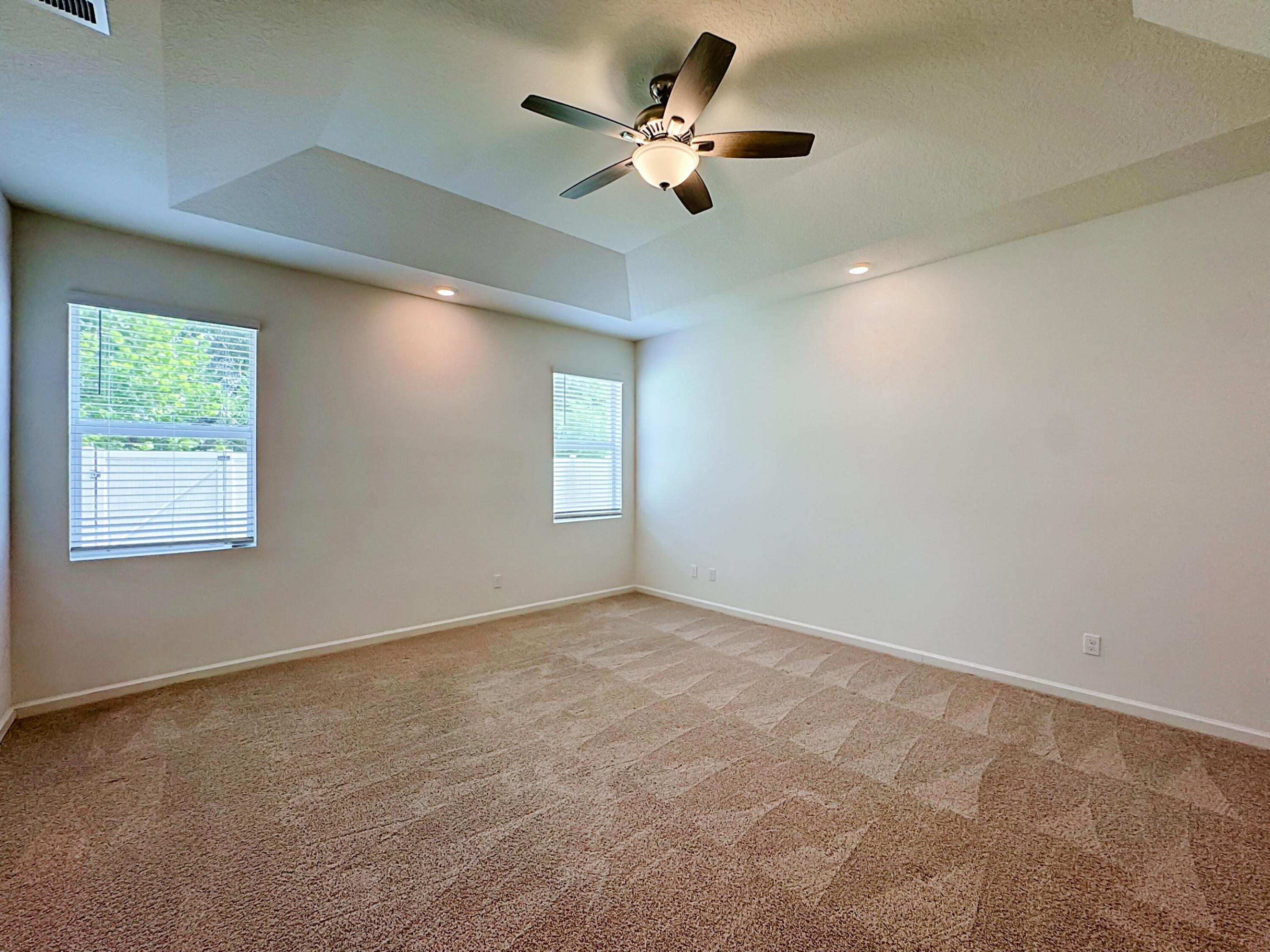 111 52nd Square Property Photo 38