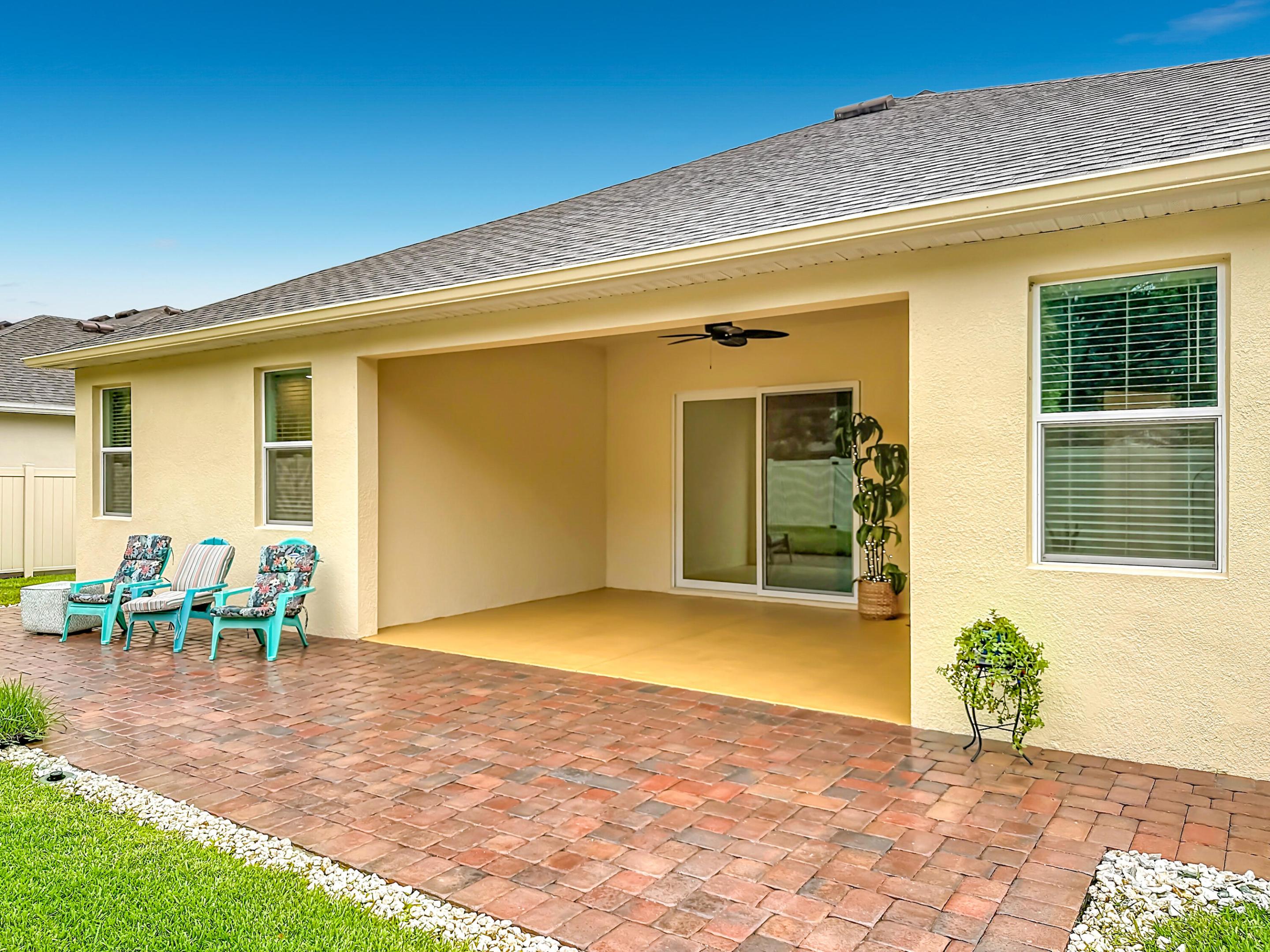 111 52nd Square Property Photo 55