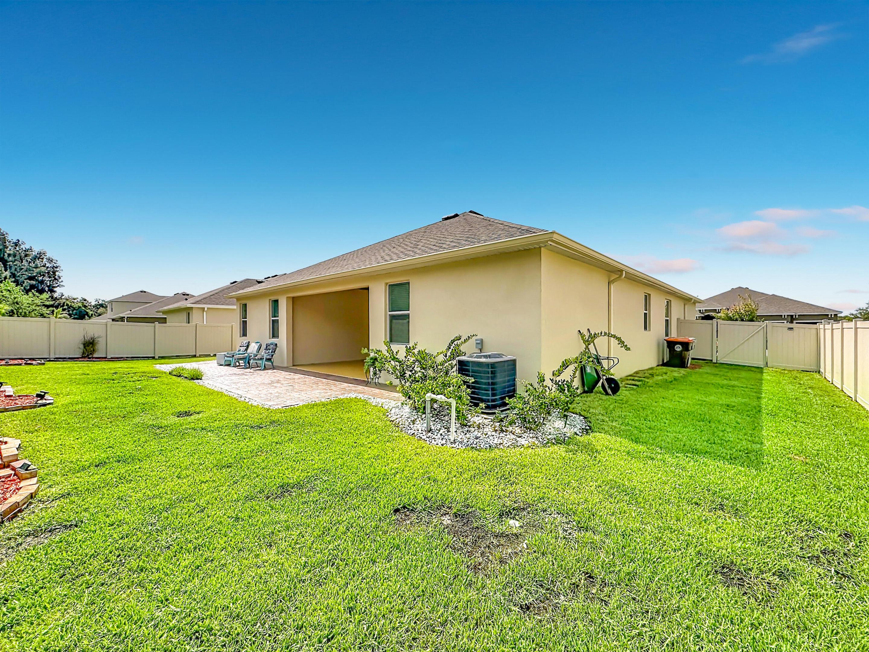 111 52nd Square Property Photo 65