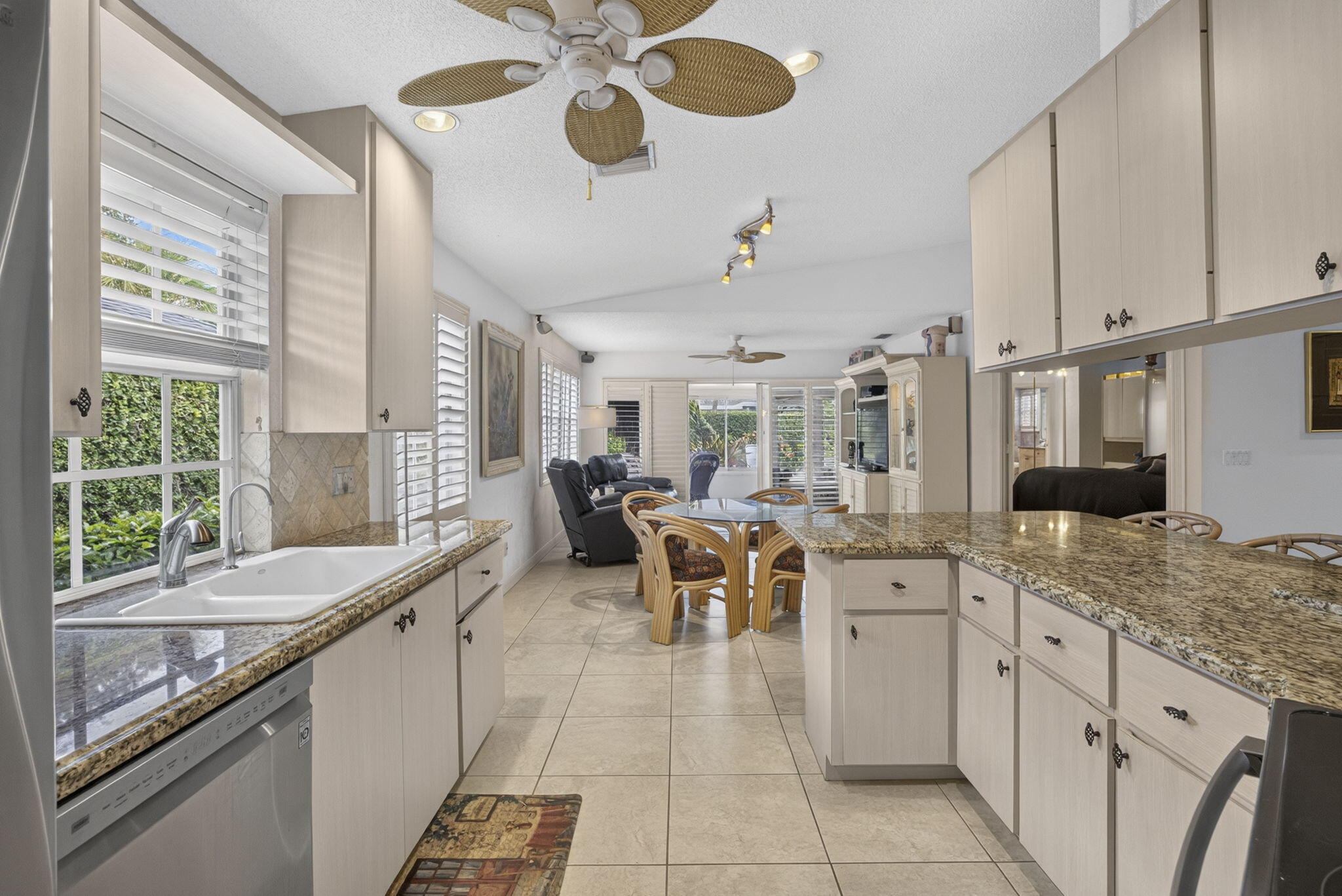 262 Brier Circle Property Photo 4