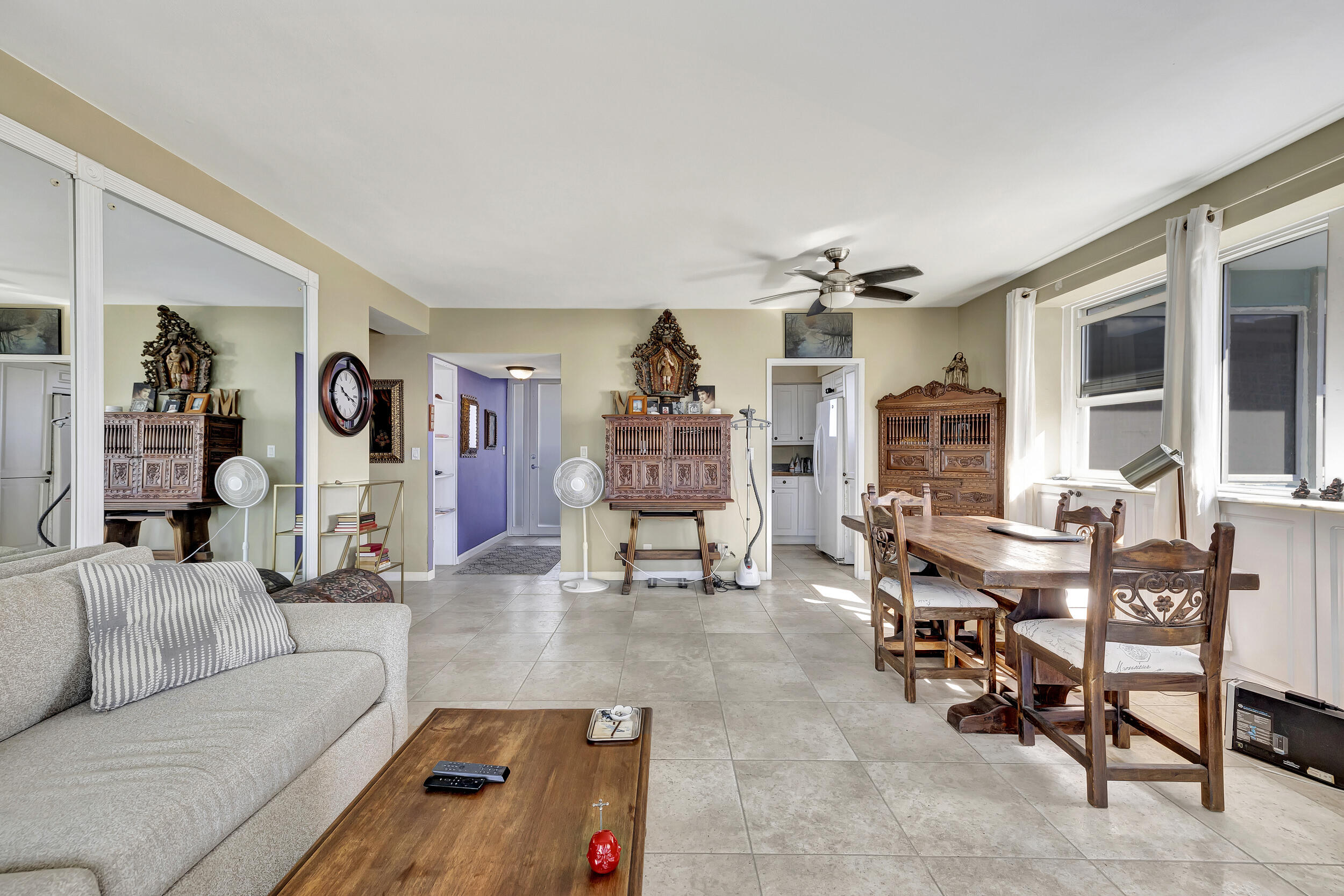 1900 S Ocean Drive 1702 Property Photo 3