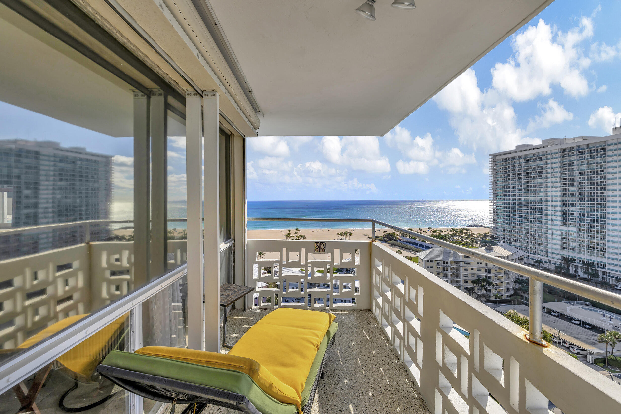 1900 S Ocean Drive 1702 Property Photo 8