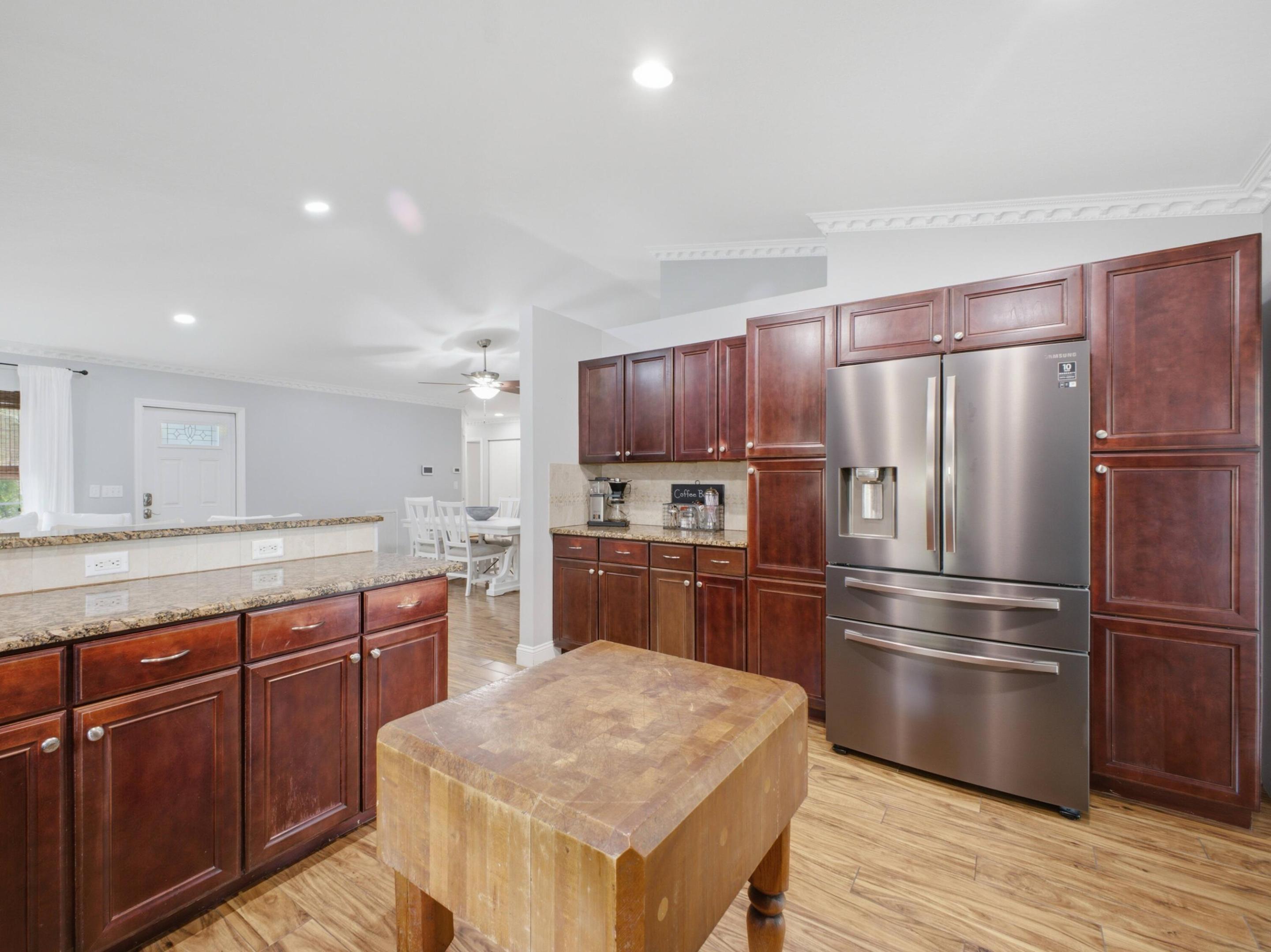 5418 Club Circle Property Photo 8