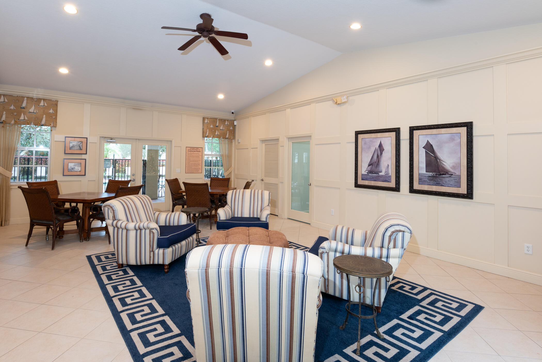 1600 Se Sheffield Terrace 201 Property Photo 24