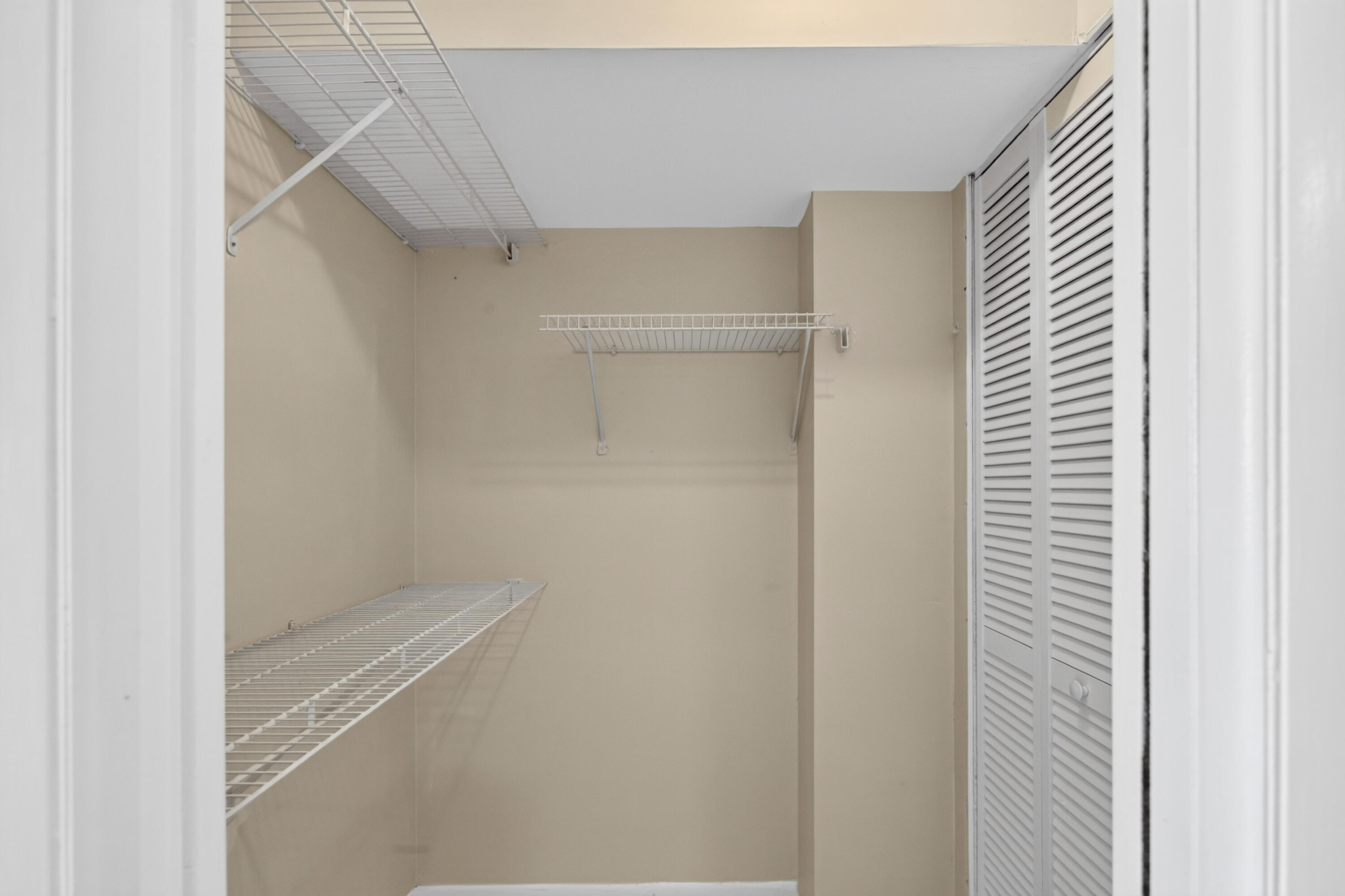 231 E Lantana Road 204 Property Photo 16