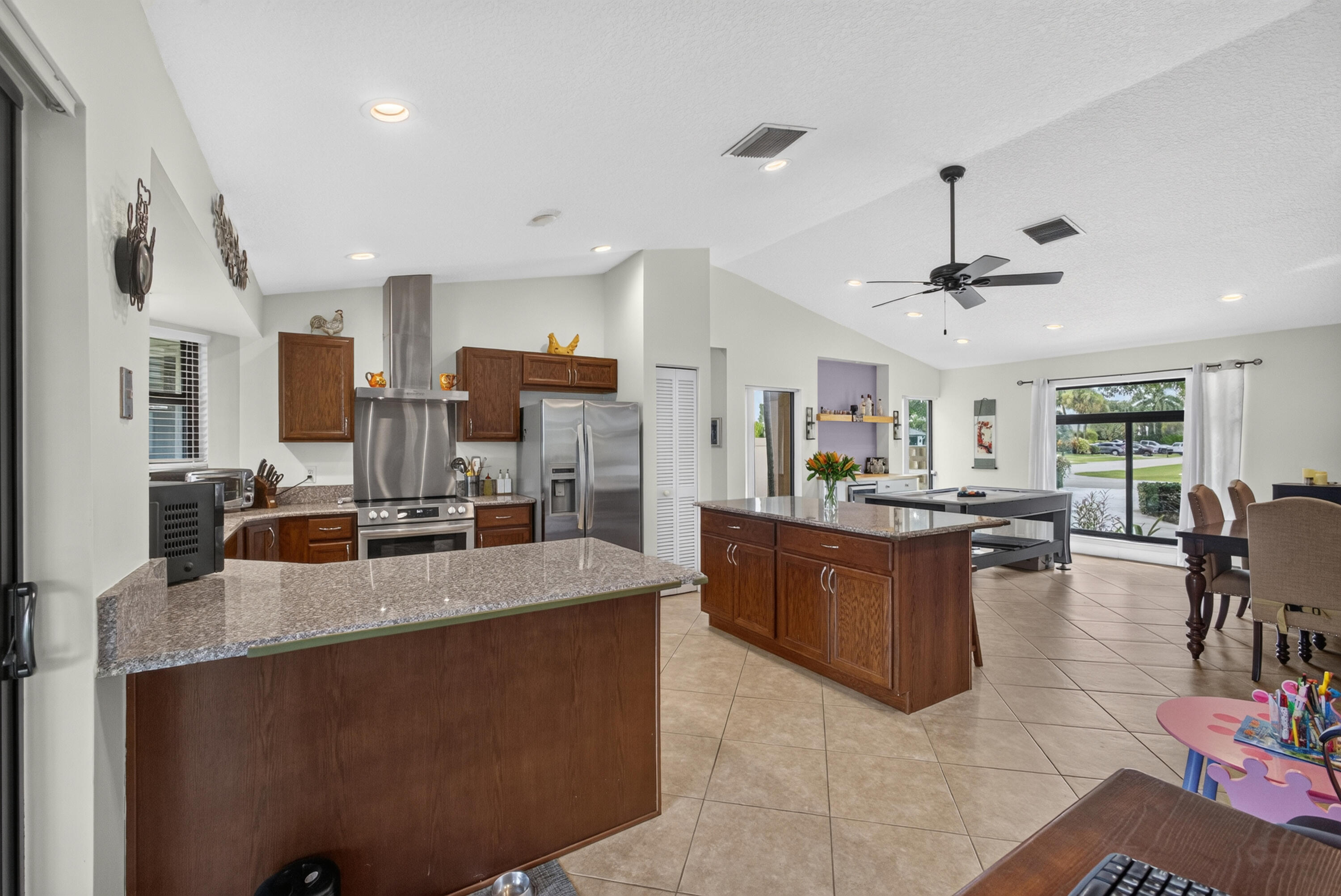 1848 Lynton Circle Property Photo 12